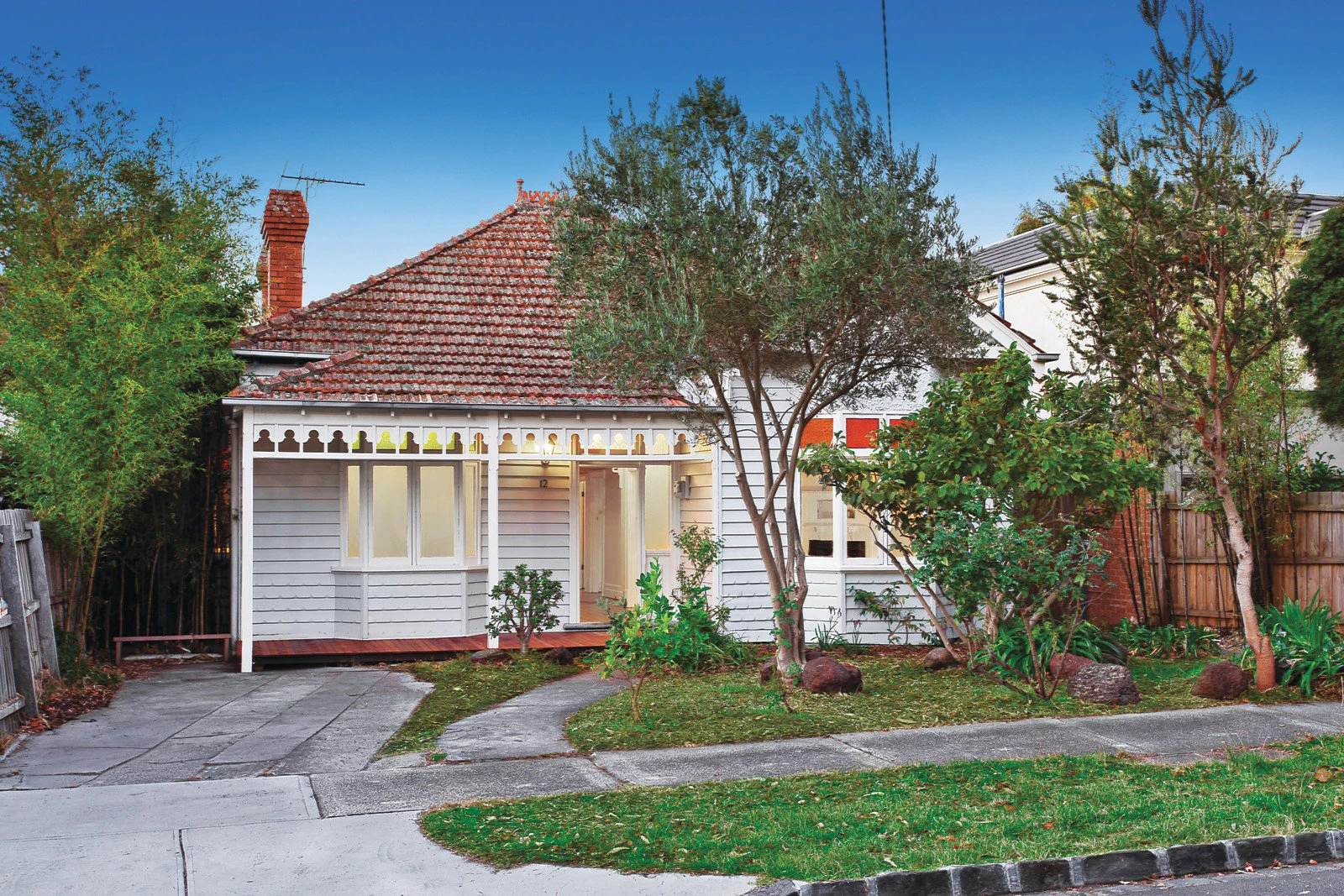 12 Allenby Road, Canterbury, VIC