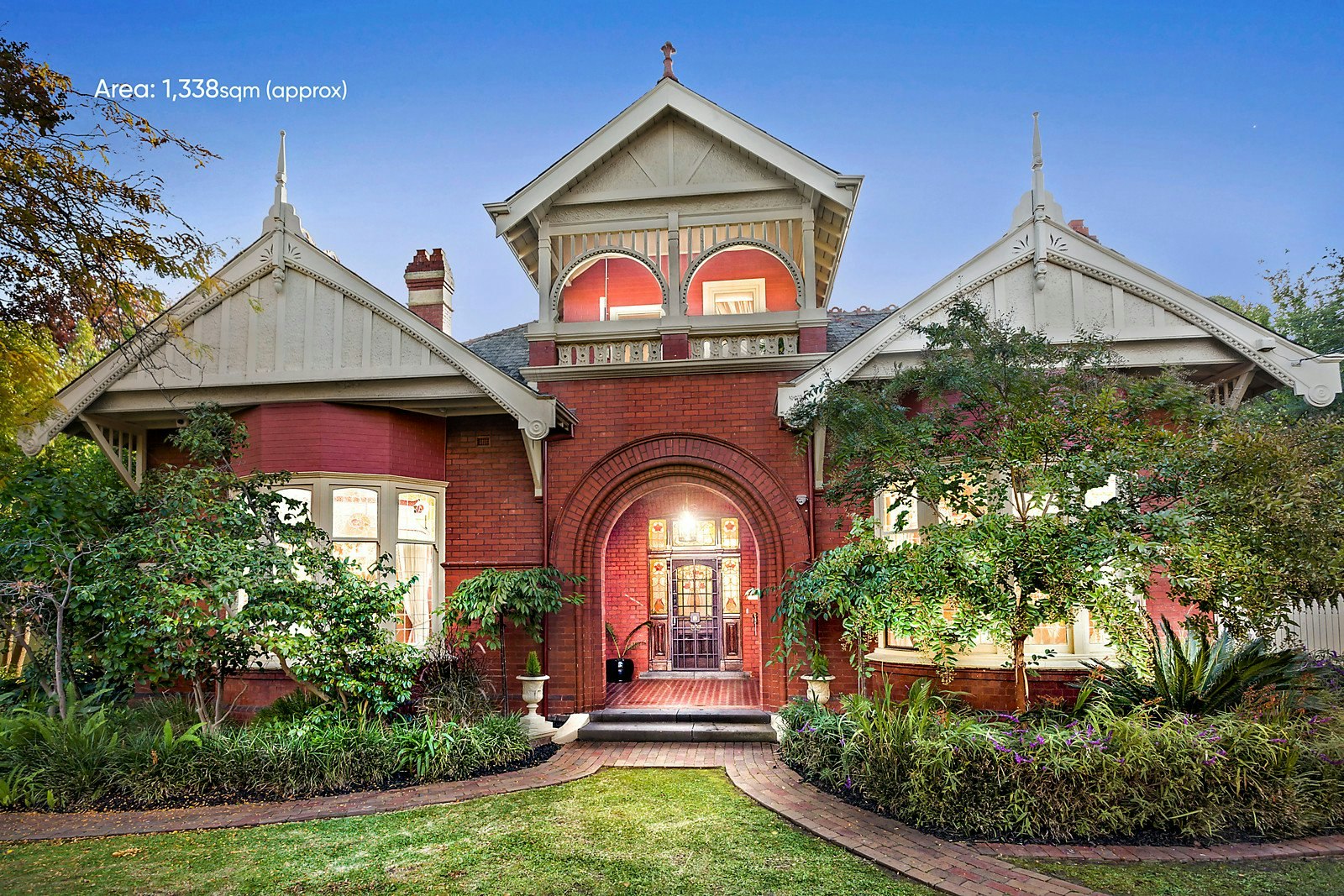 17 Selbourne Road, Kew, VIC