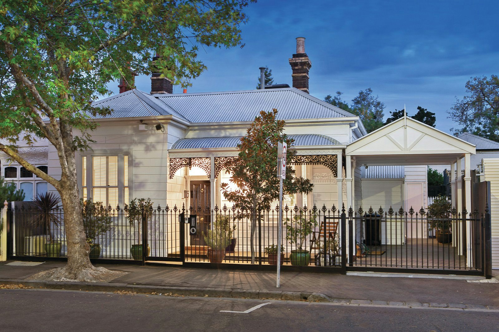 2 Fawkner Street, South Yarra, VIC