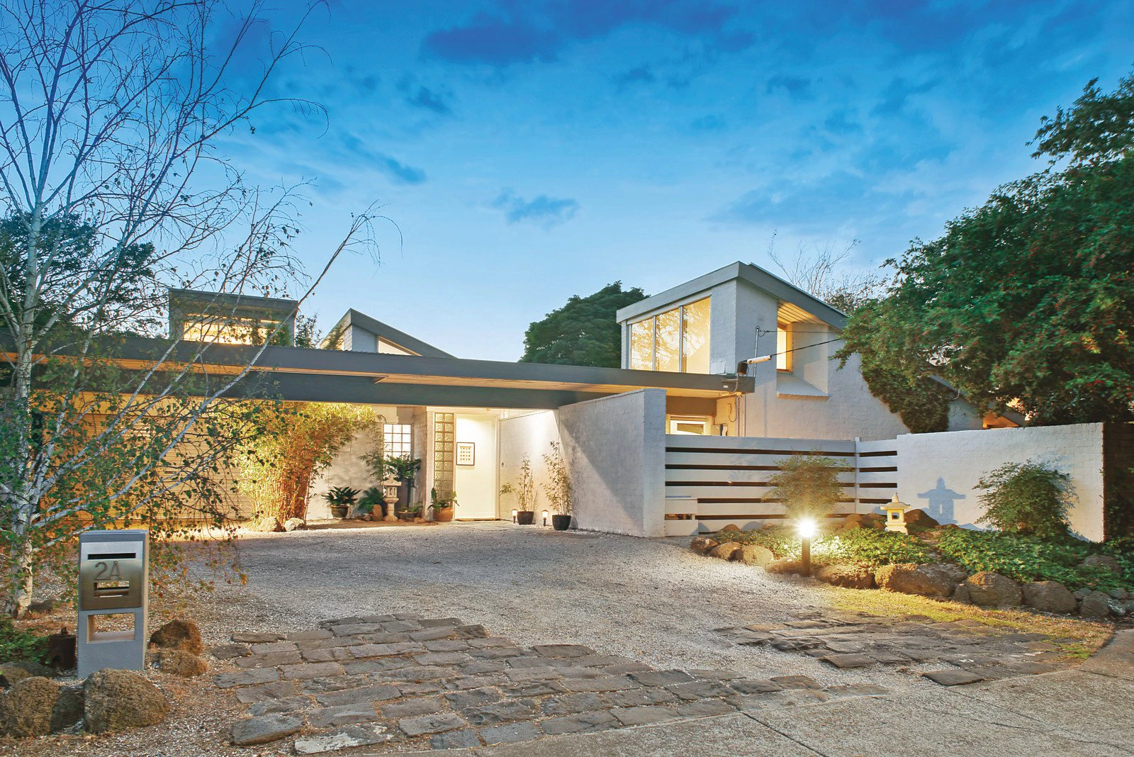 2A Leslie Grove, Brighton, VIC