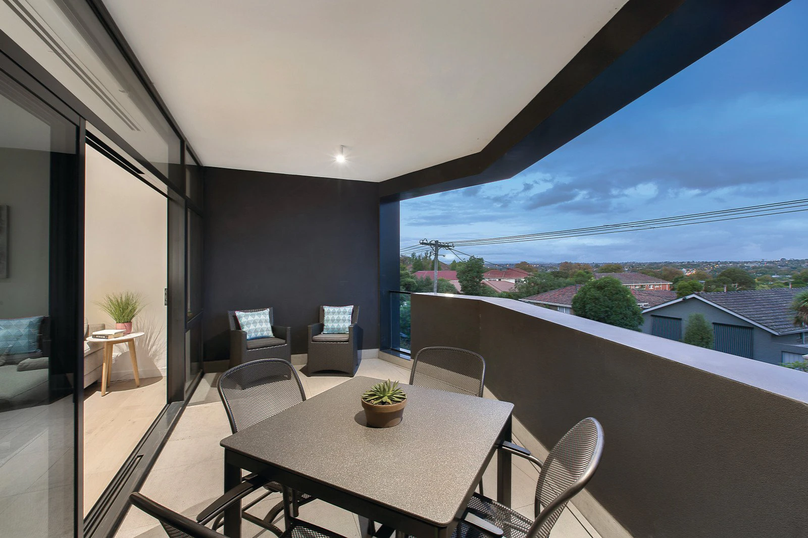 2/31 Strathalbyn Street, Kew East, VIC