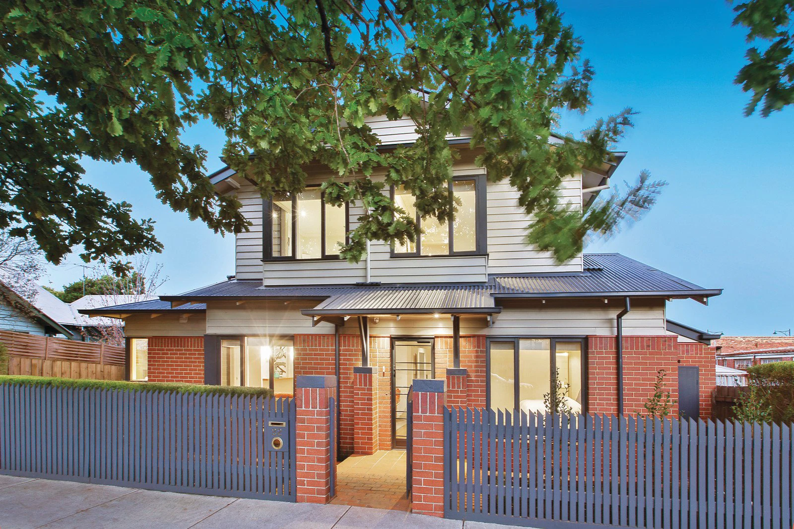 22 Victoria Crescent, Mont Albert, VIC
