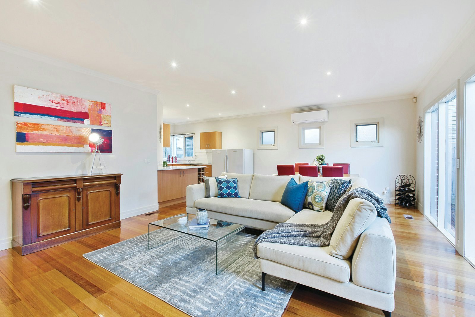 22 Victoria Crescent, Mont Albert, VIC