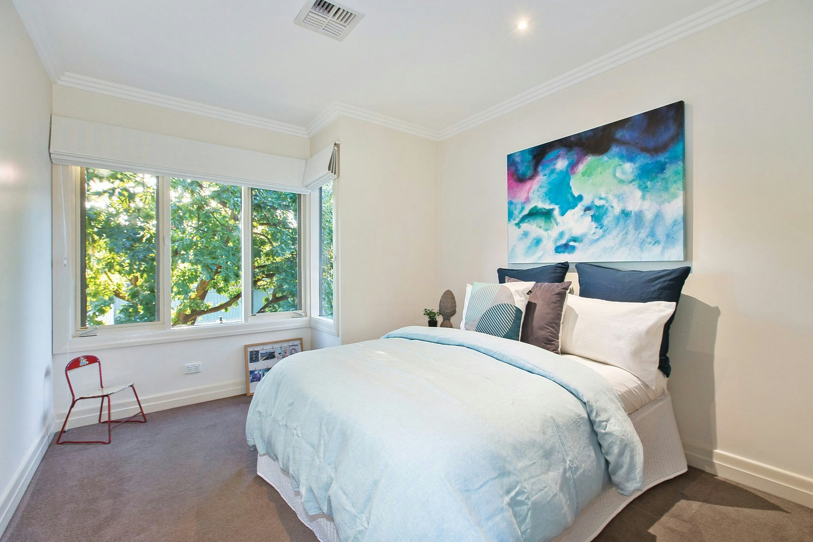 22 Victoria Crescent, Mont Albert, VIC