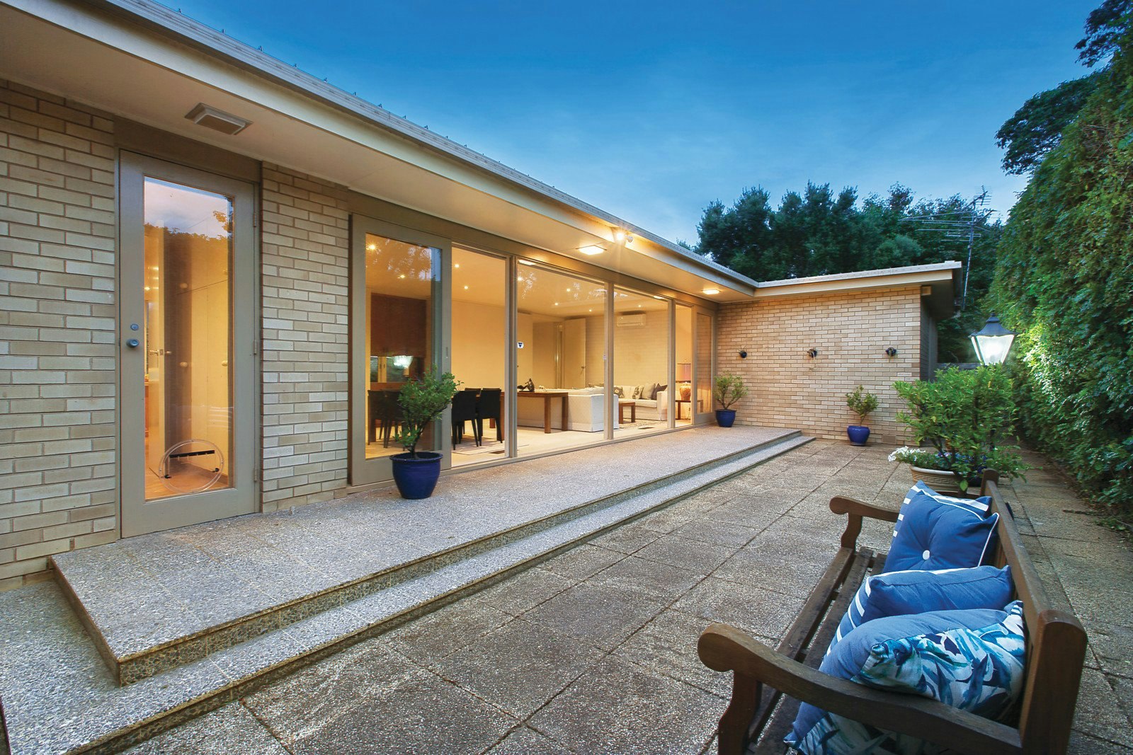 6 Avonbury Court, Brighton, VIC