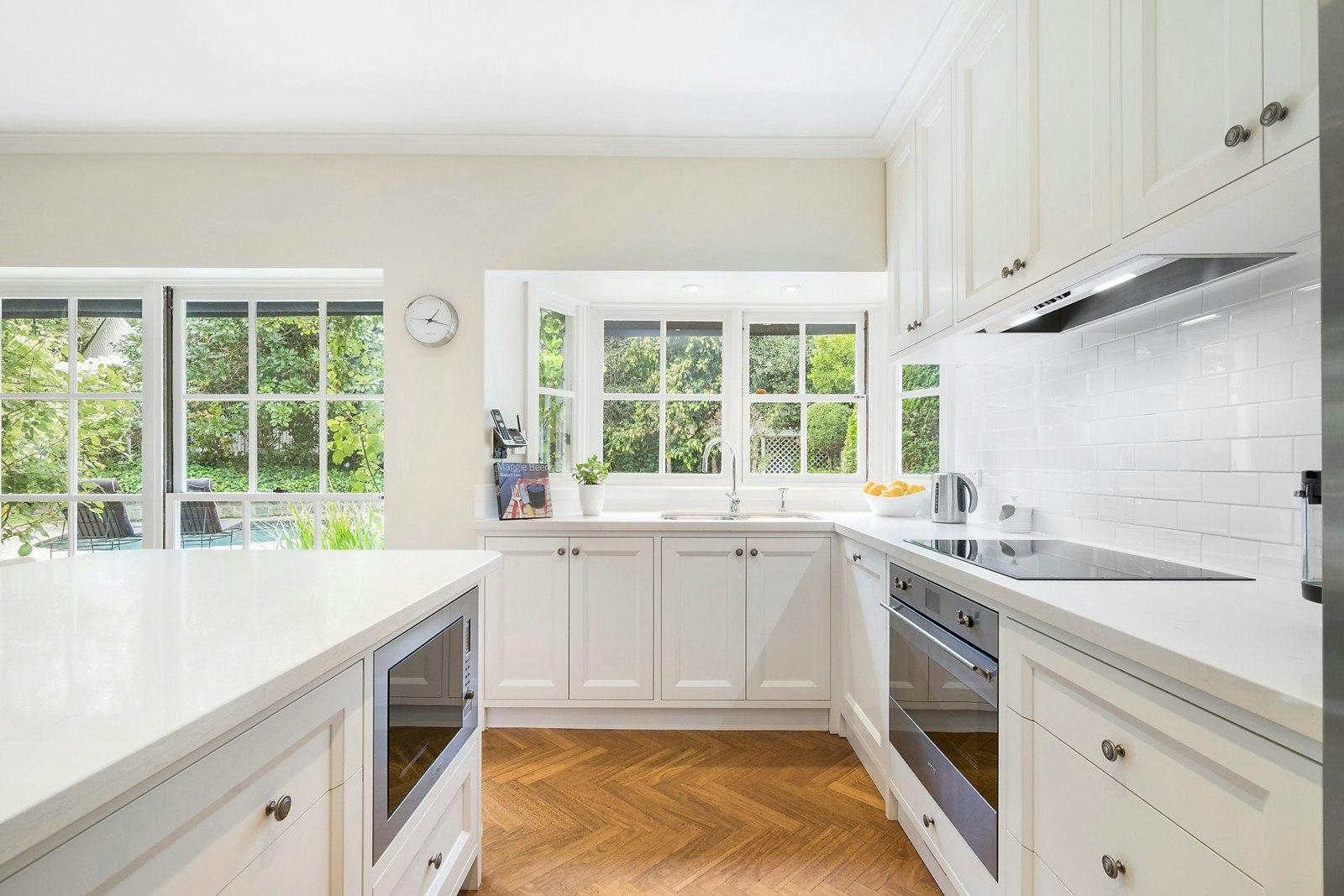 3-5 Golf Avenue, Mount Waverley, VIC