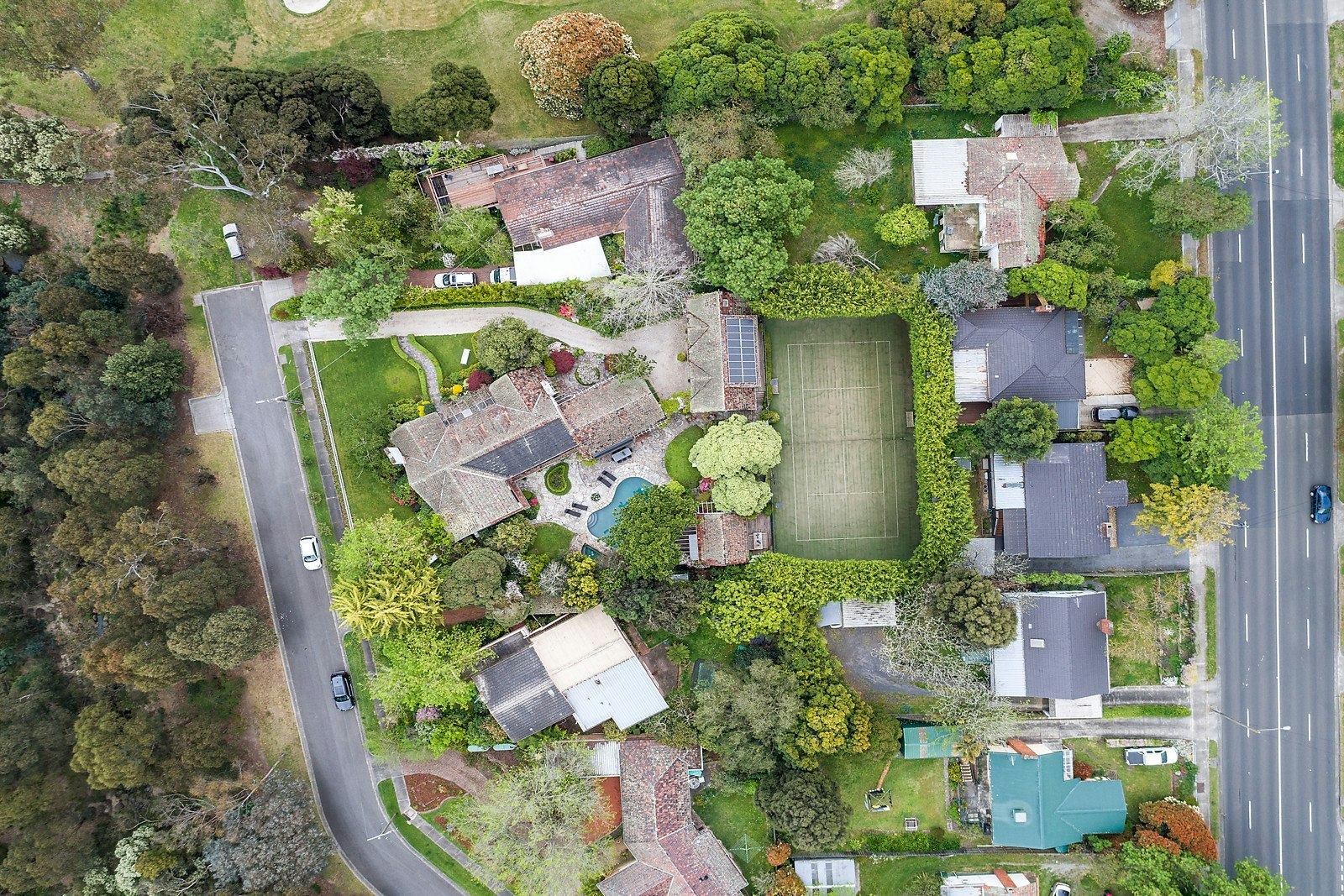 3-5 Golf Avenue, Mount Waverley, VIC