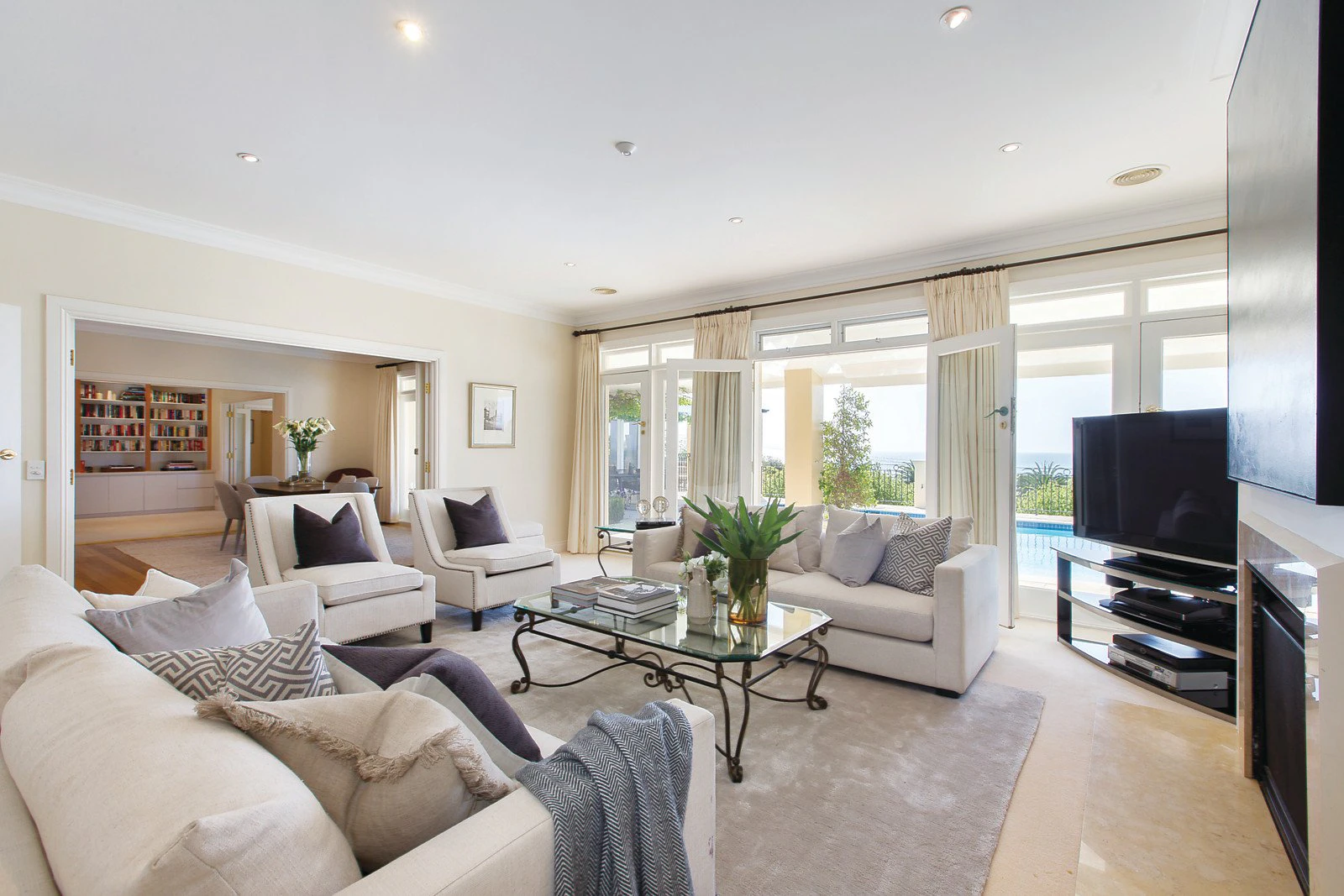 18 Watts Parade, Mount Eliza, VIC