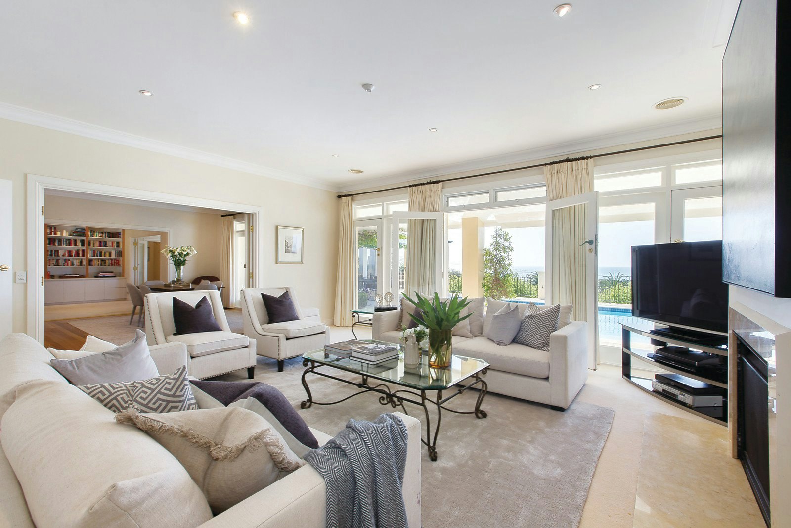 18 Watts Parade, Mount Eliza, VIC