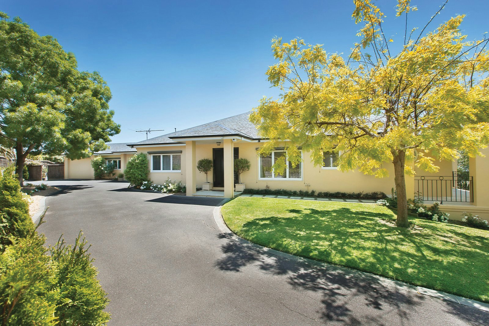 18 Watts Parade, Mount Eliza, VIC