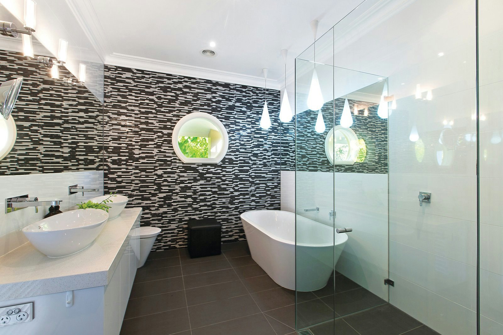 18 Watts Parade, Mount Eliza, VIC