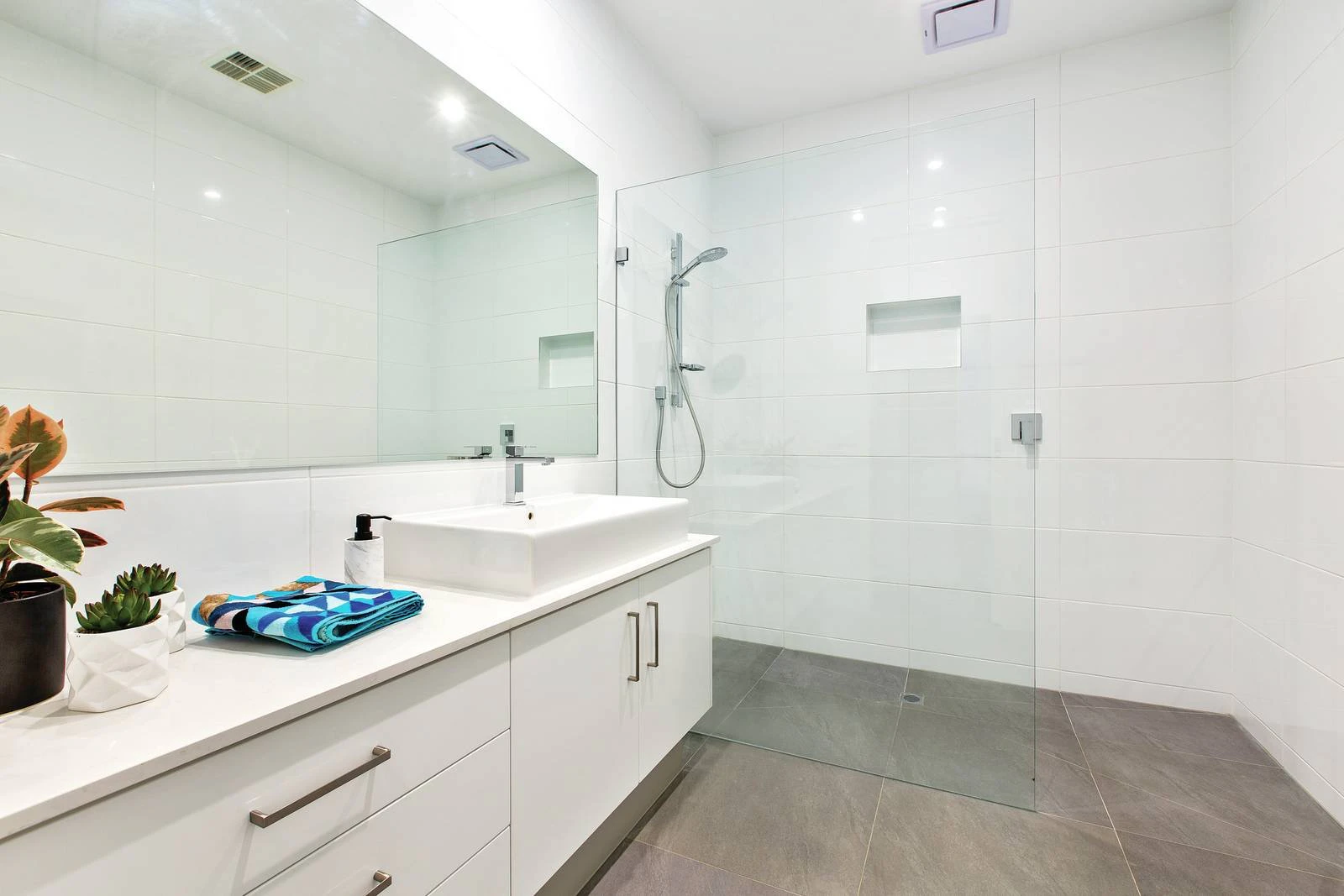 15b Summerhill Road, Brighton East, VIC