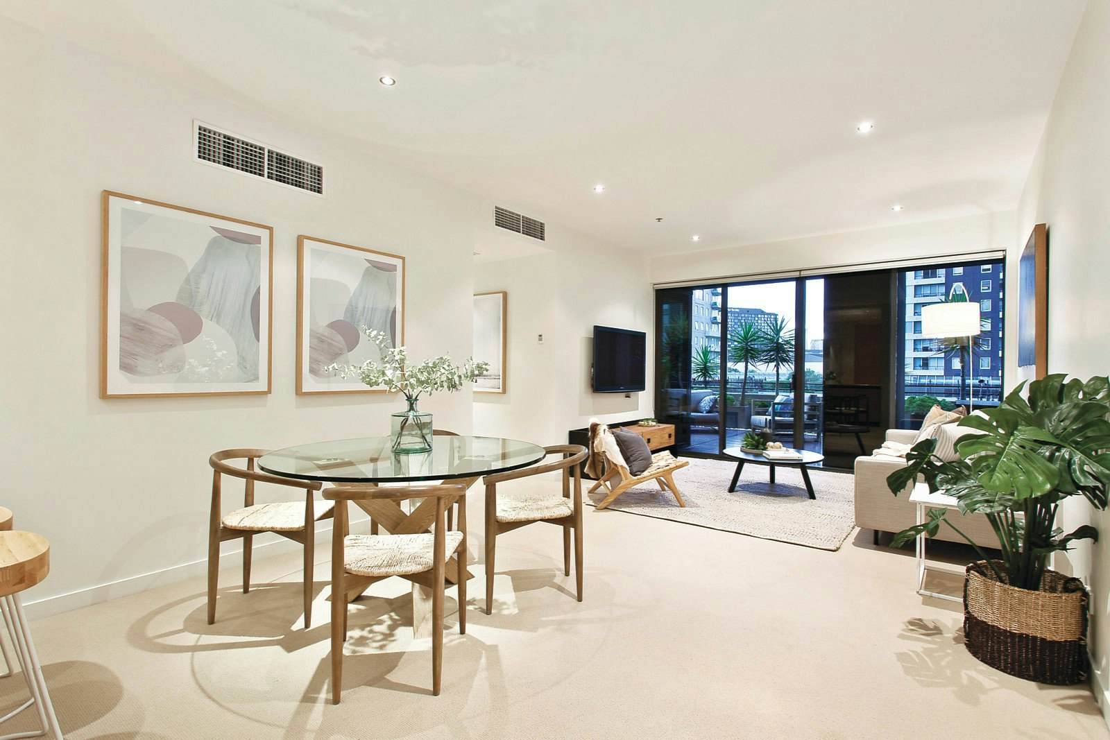 606/80 Clarendon Street, Southbank, VIC