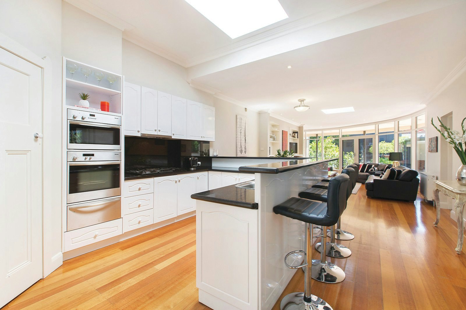 21 Marshall Avenue, Kew, VIC