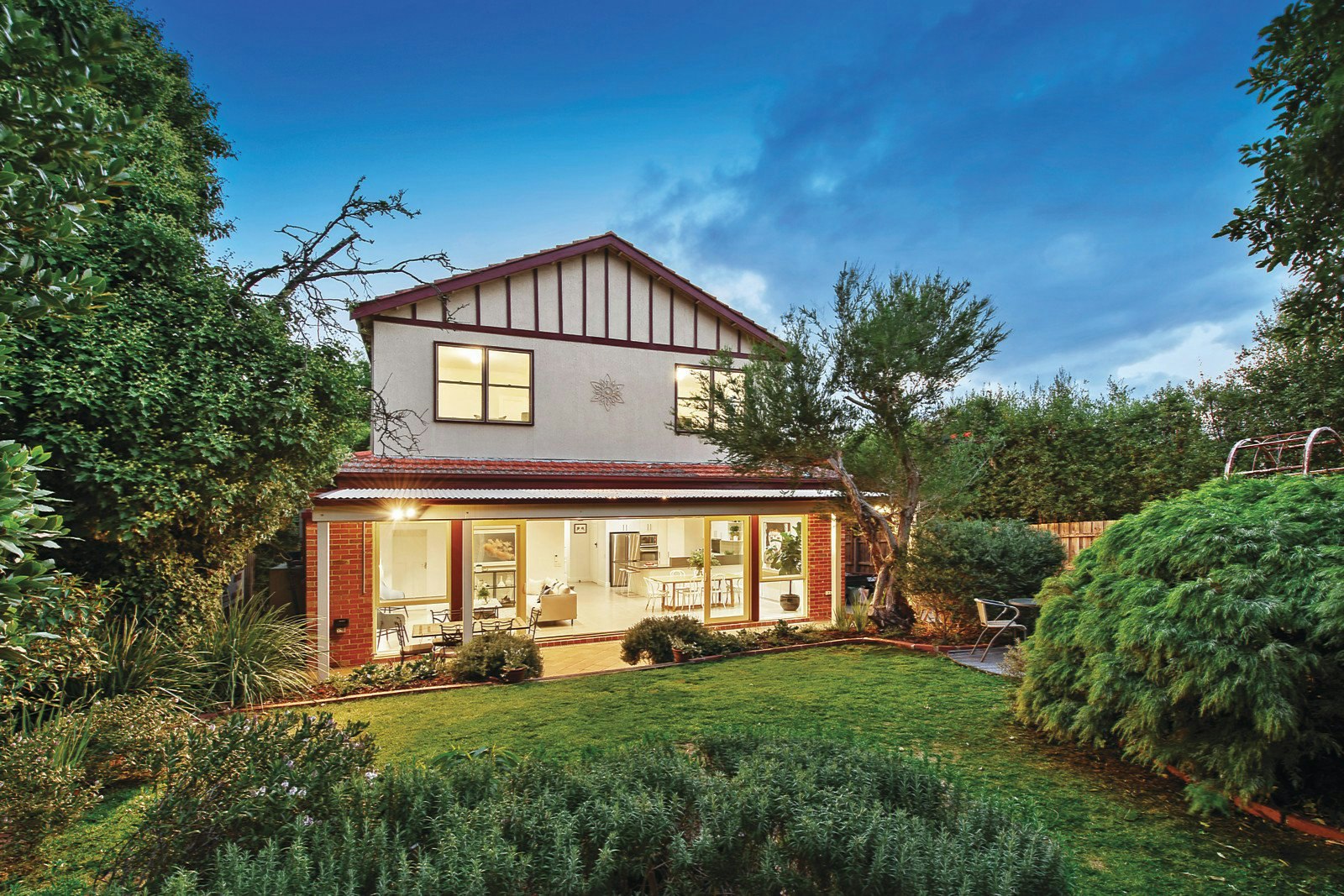 17 Nepean Street, Glen Iris, VIC