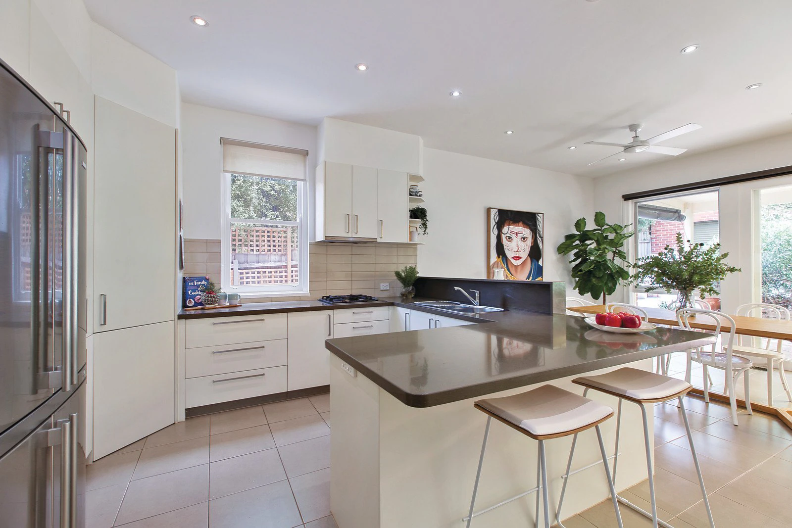 17 Nepean Street, Glen Iris, VIC