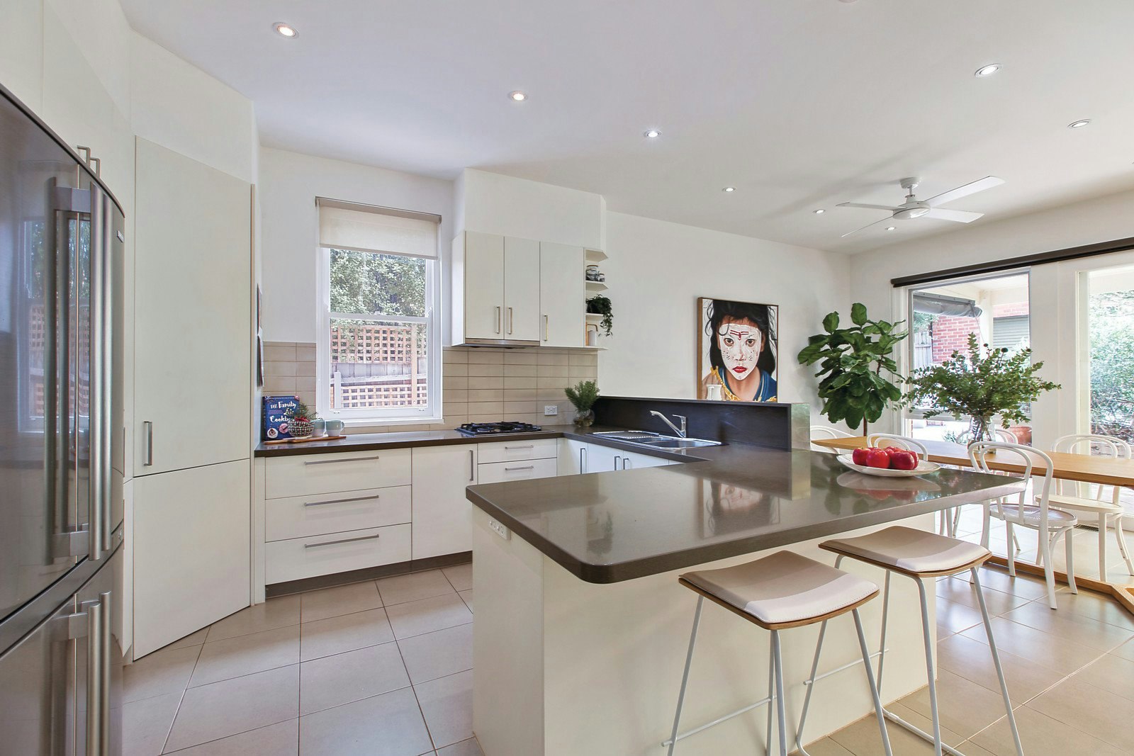 17 Nepean Street, Glen Iris, VIC