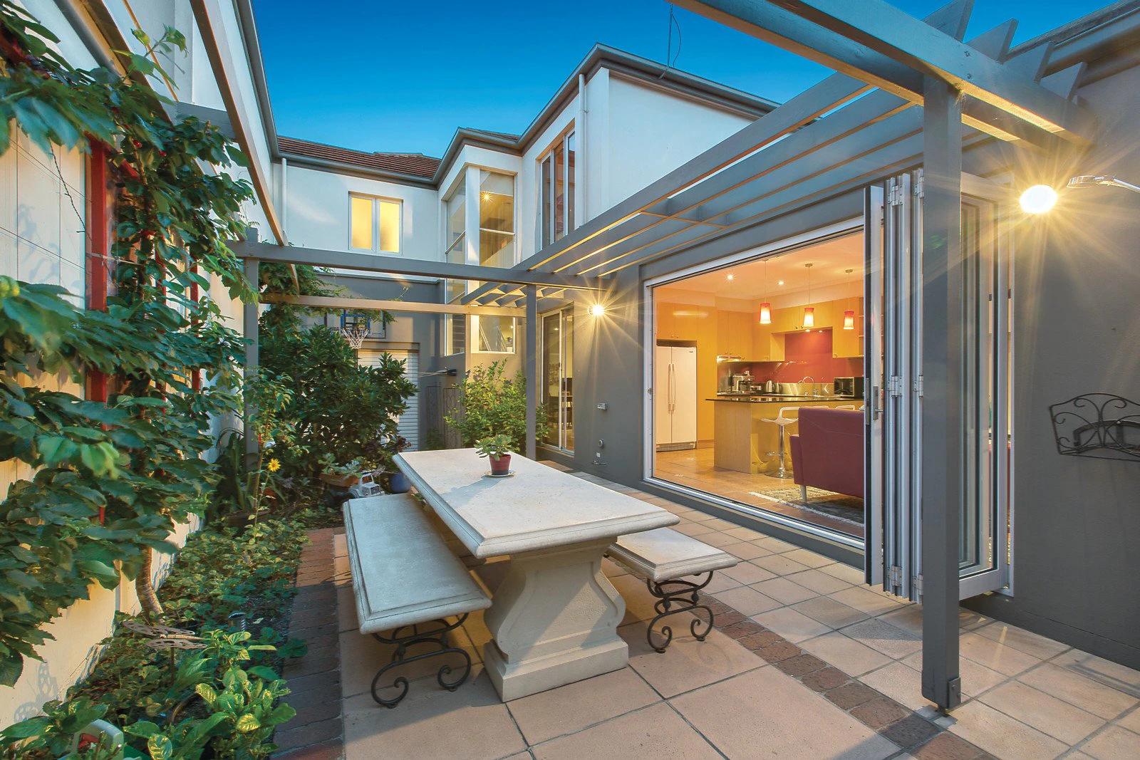 11 Hobsons Bay Parade, Port Melbourne, VIC