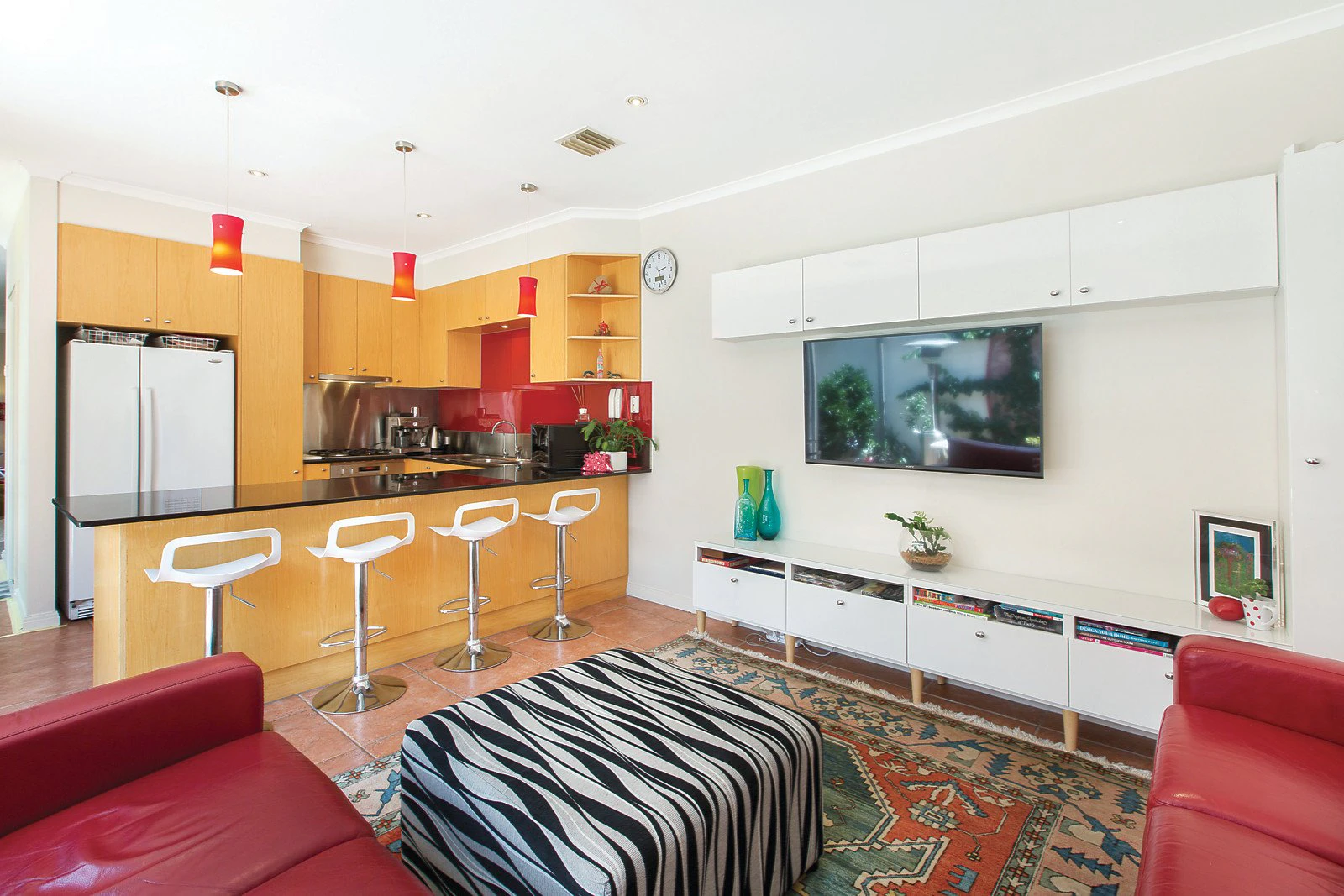 11 Hobsons Bay Parade, Port Melbourne, VIC