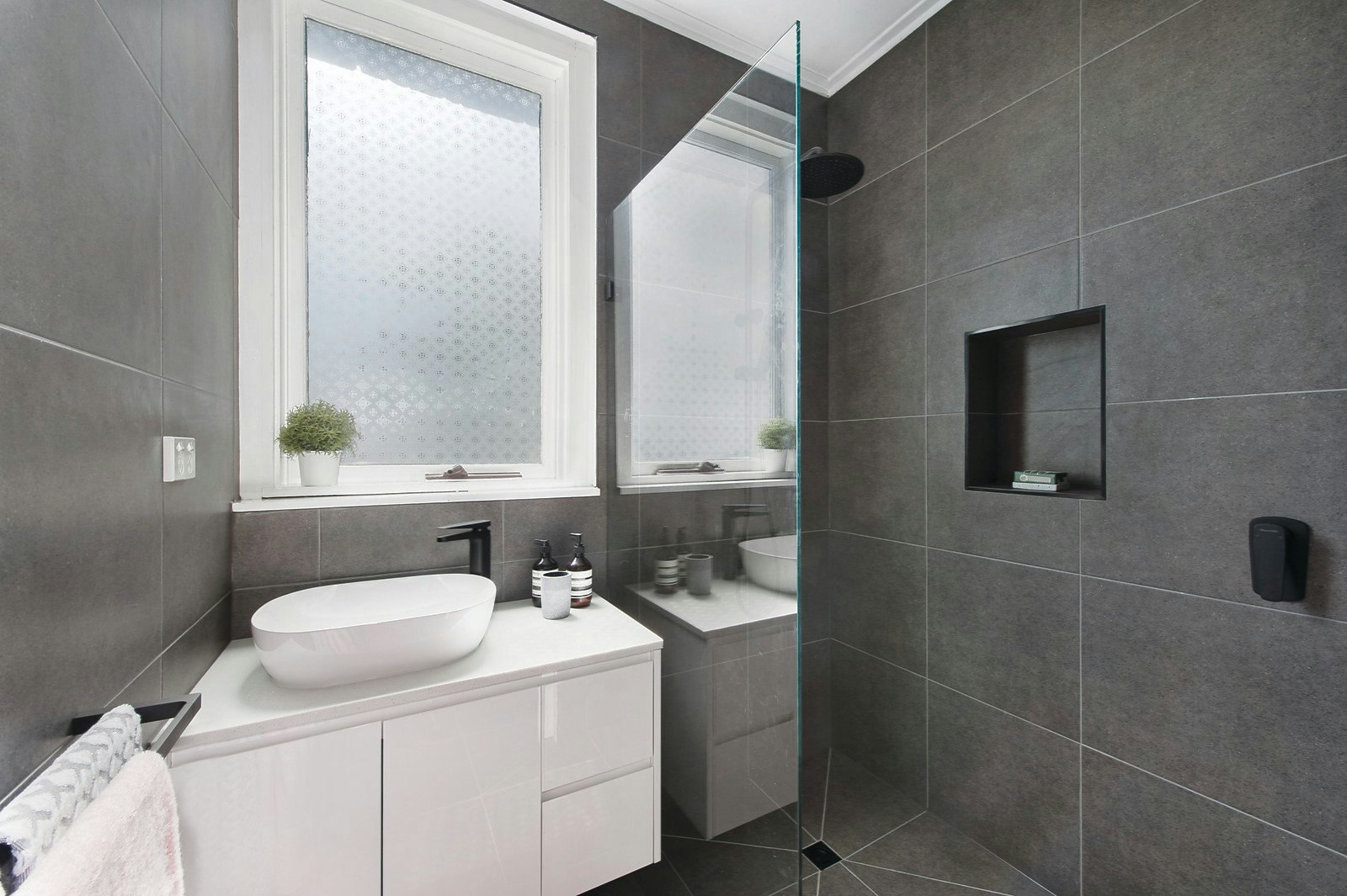 36 Sandridge Avenue, Port Melbourne, VIC