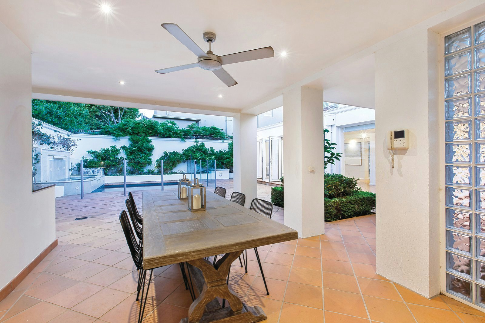 9 Devorgilla Avenue, Toorak, VIC