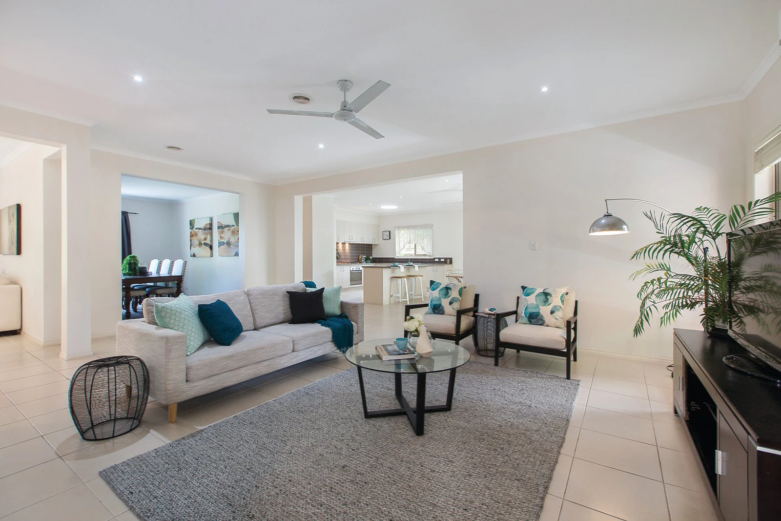 13 Queens Parade, Ashwood, VIC