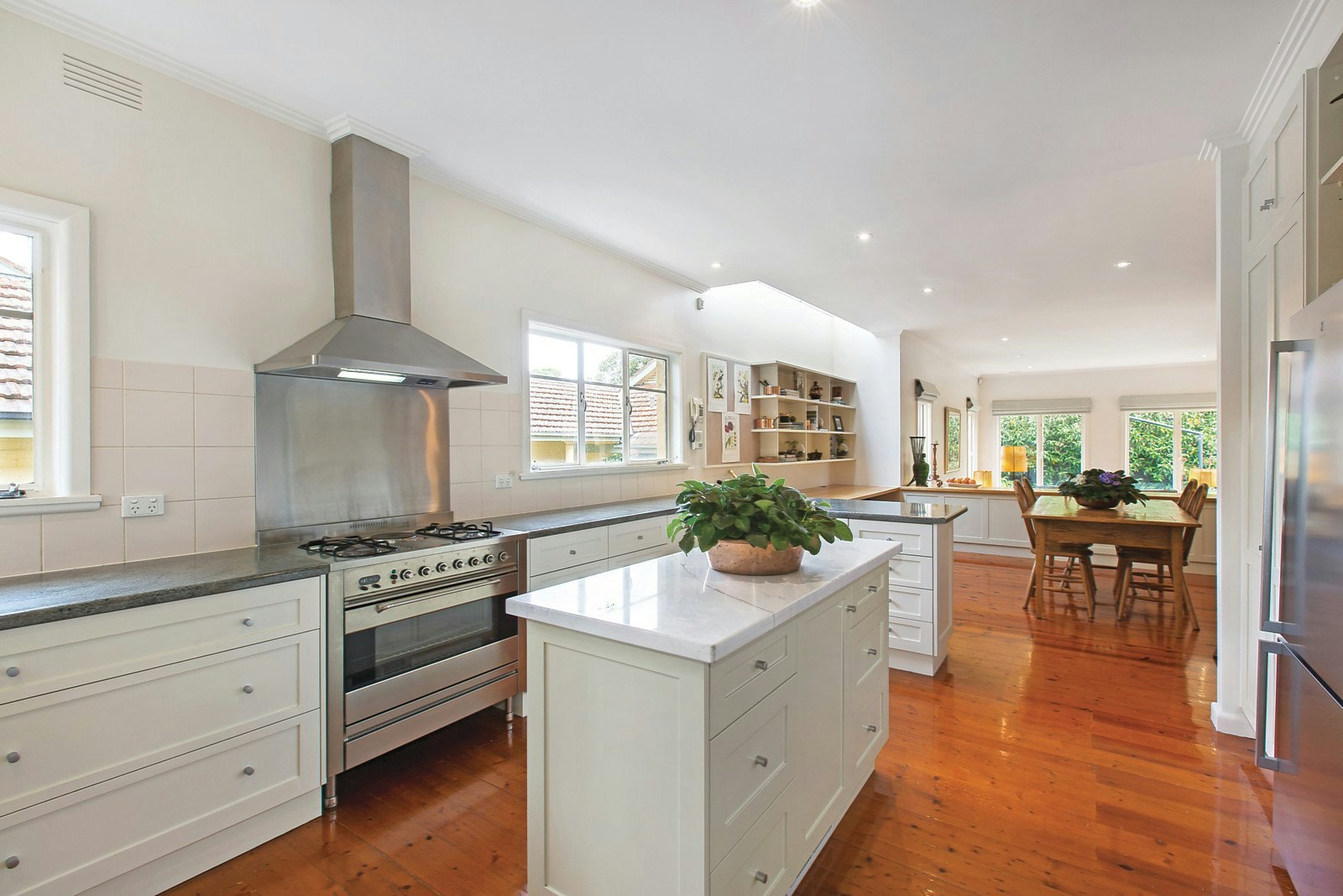 20 Barton Street, Surrey Hills, VIC