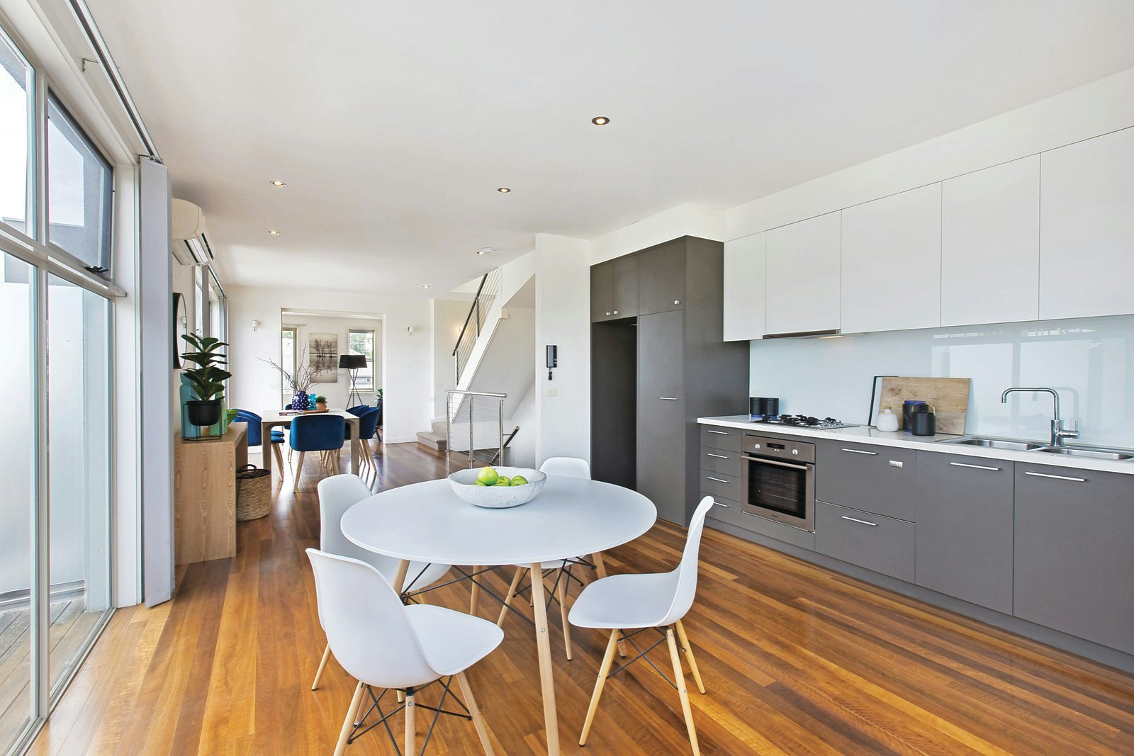 152 Albert Street, Port Melbourne, VIC