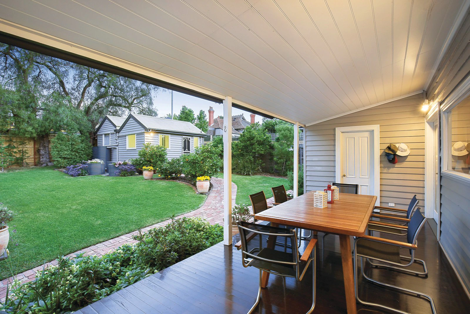 16 Logan Street, Canterbury, VIC