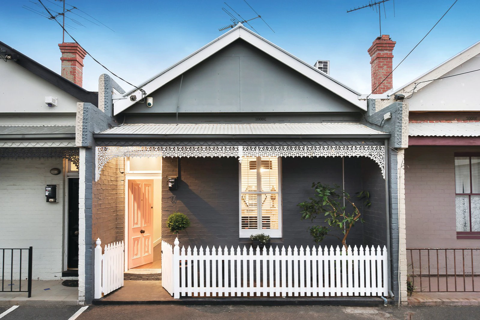 17 Little O'Grady Street, Albert Park, VIC