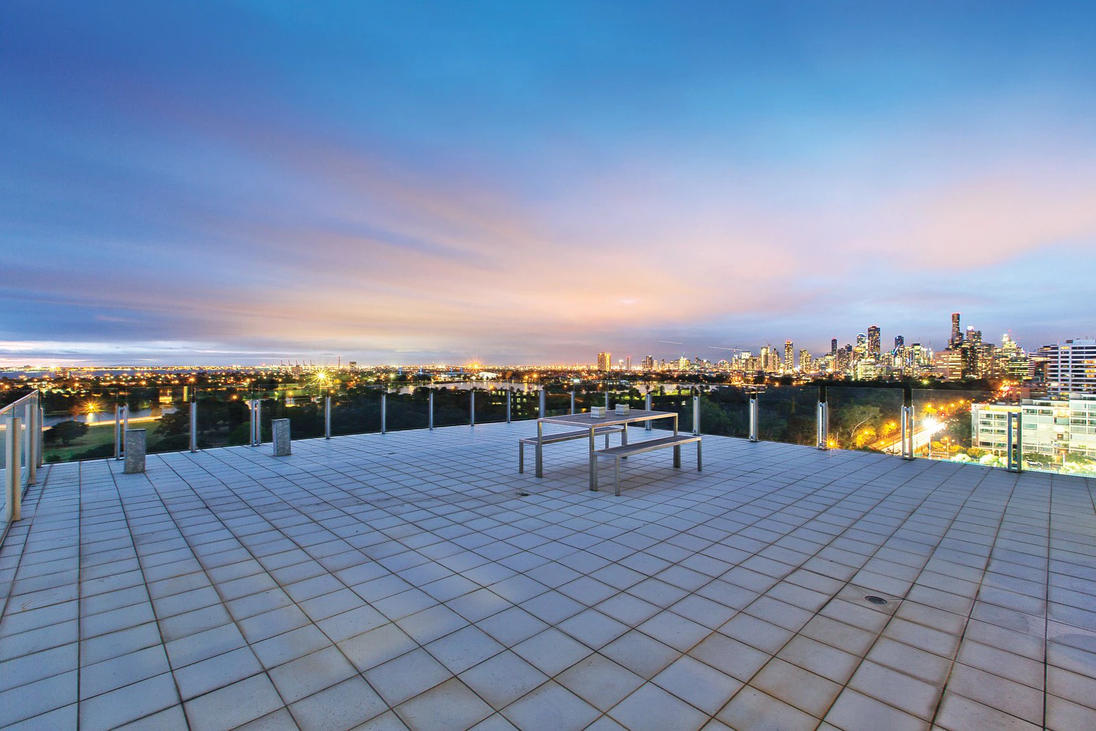1102/1 Roy Street, Melbourne, VIC