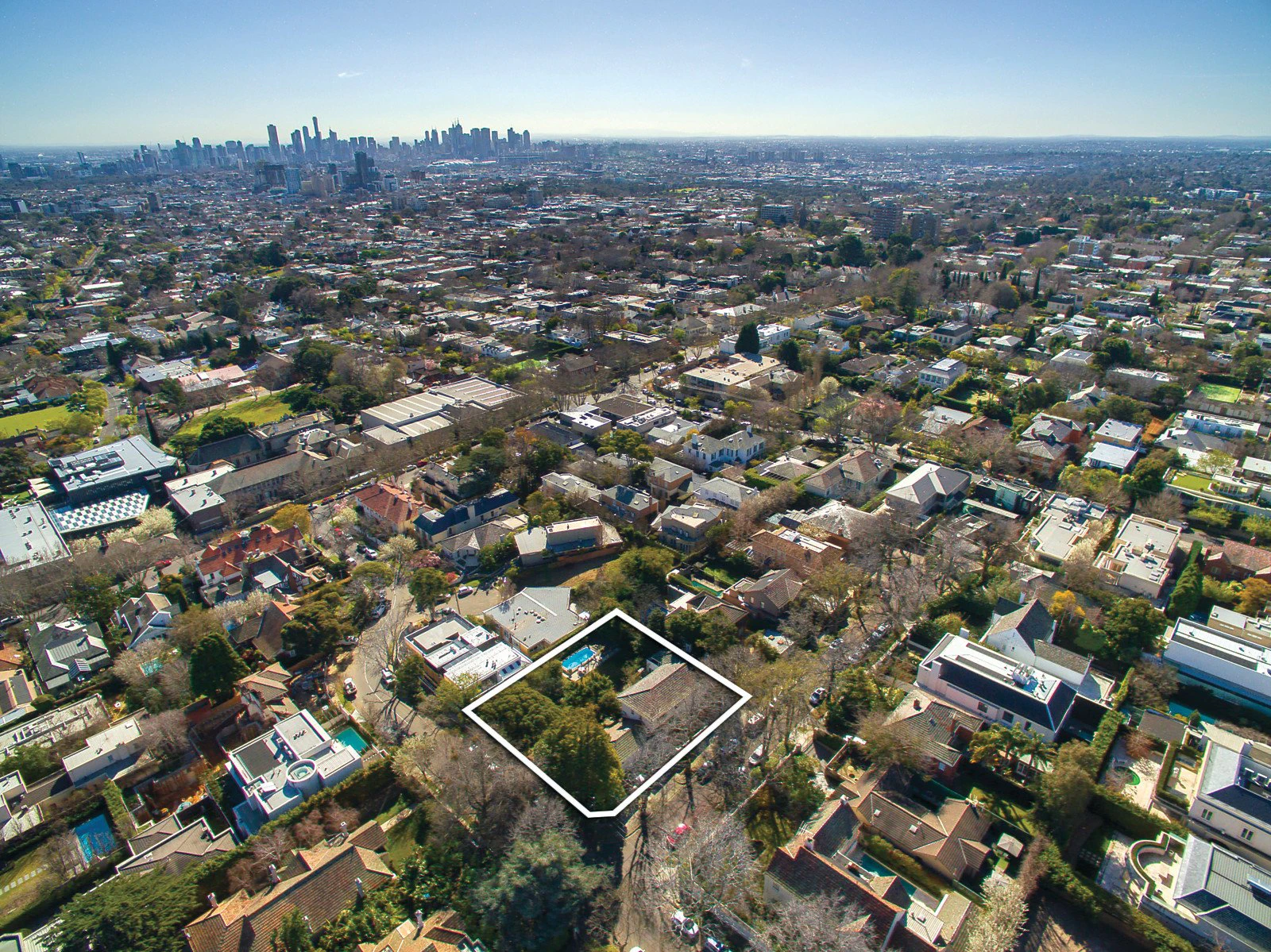 1 Lisbuoy Court, Toorak, VIC