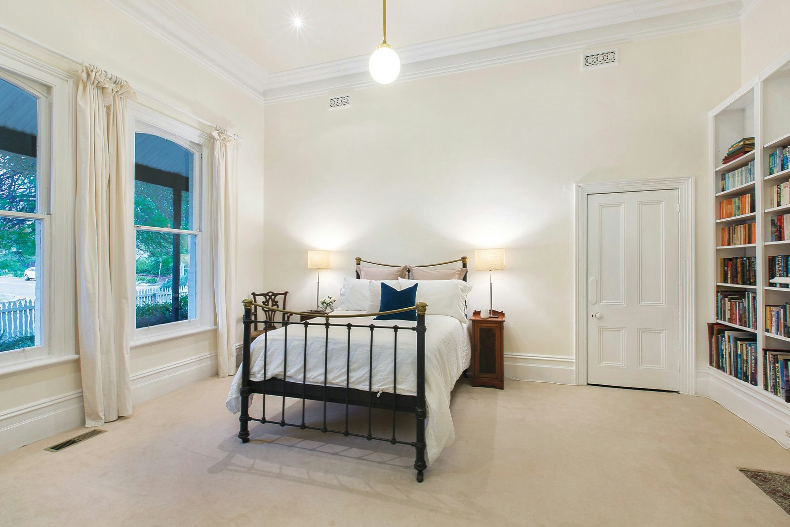 33 Claremont Avenue, Malvern, VIC