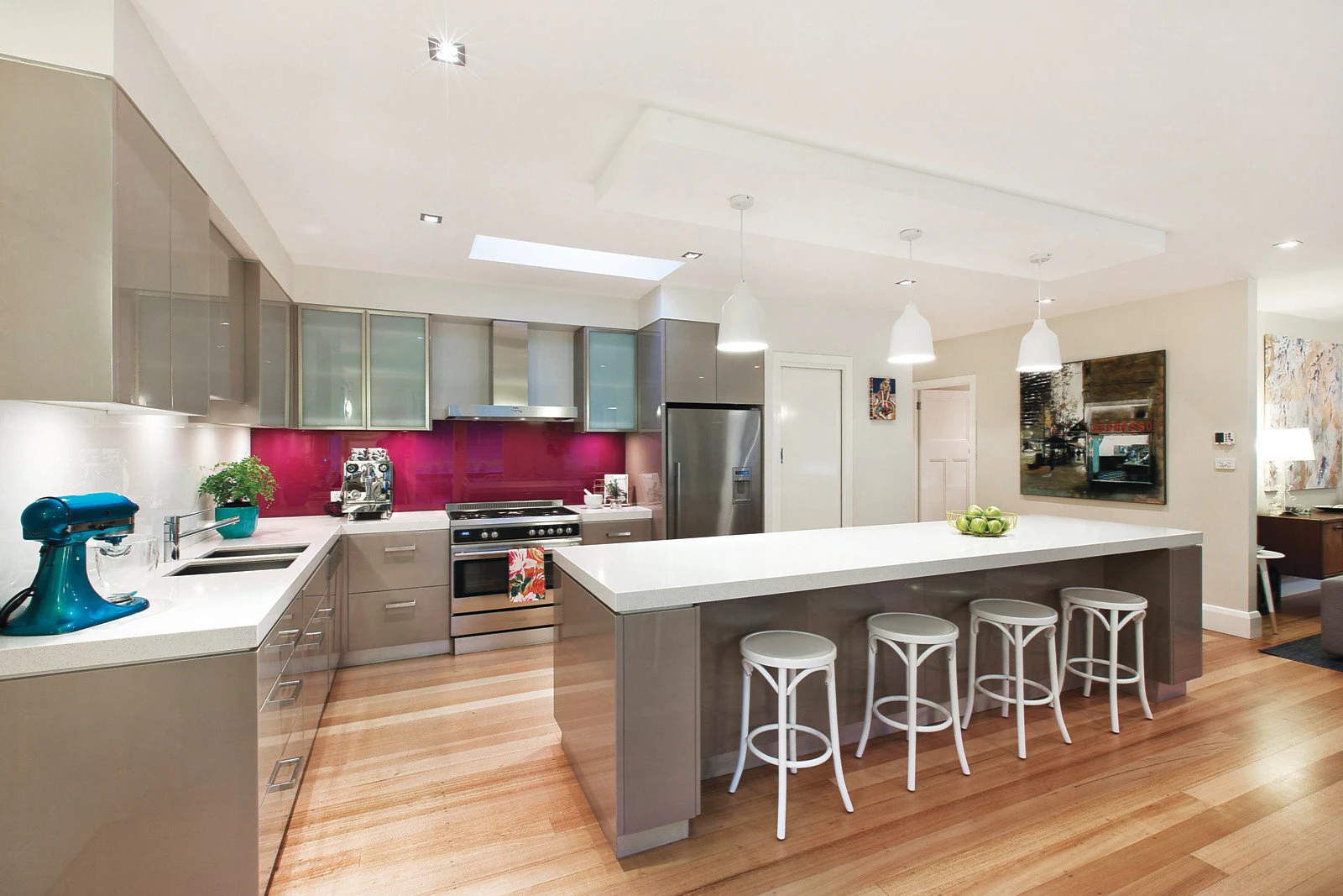 10 Empress Road, Surrey Hills, VIC