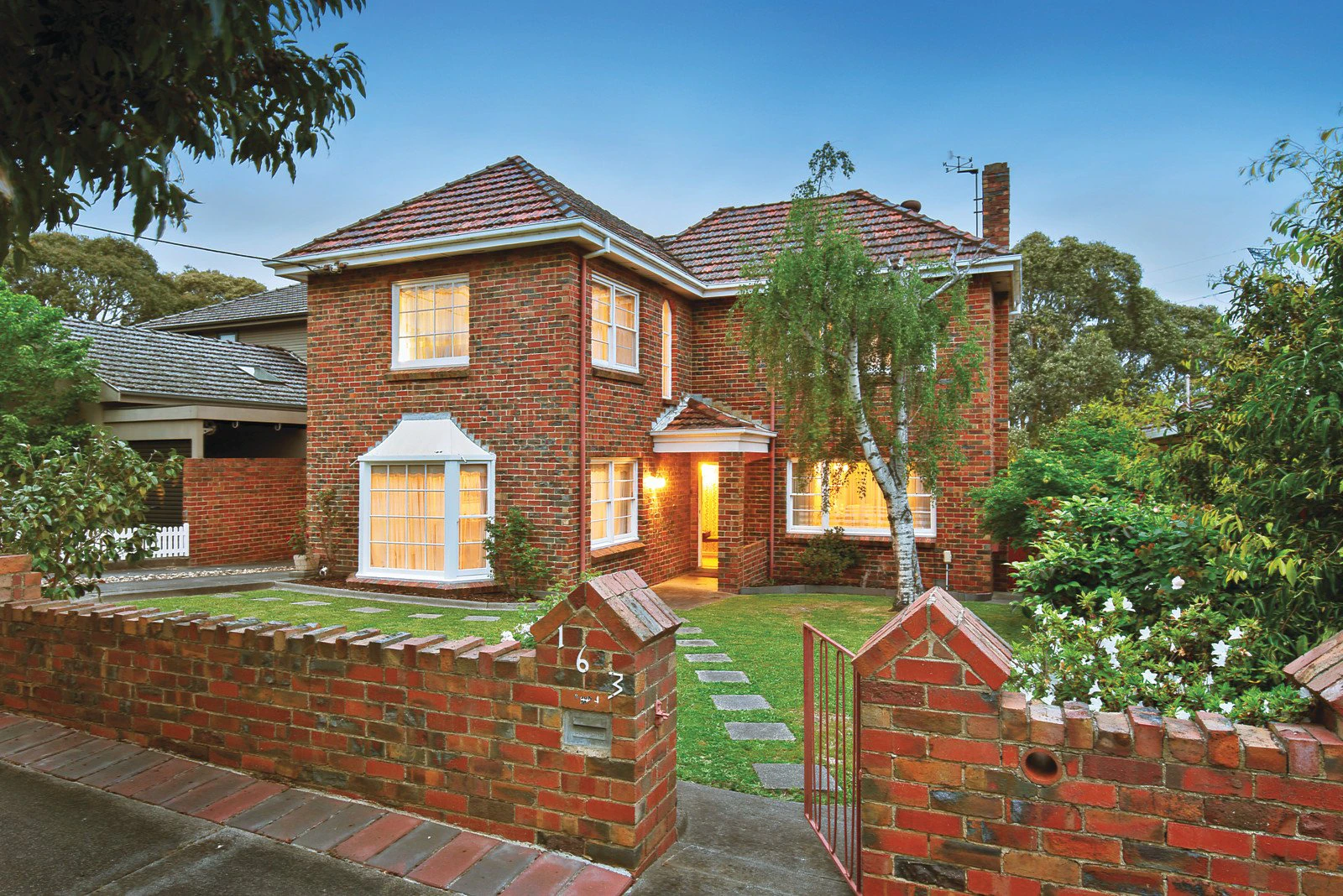 163 Ashburn Grove, Ashburton, VIC