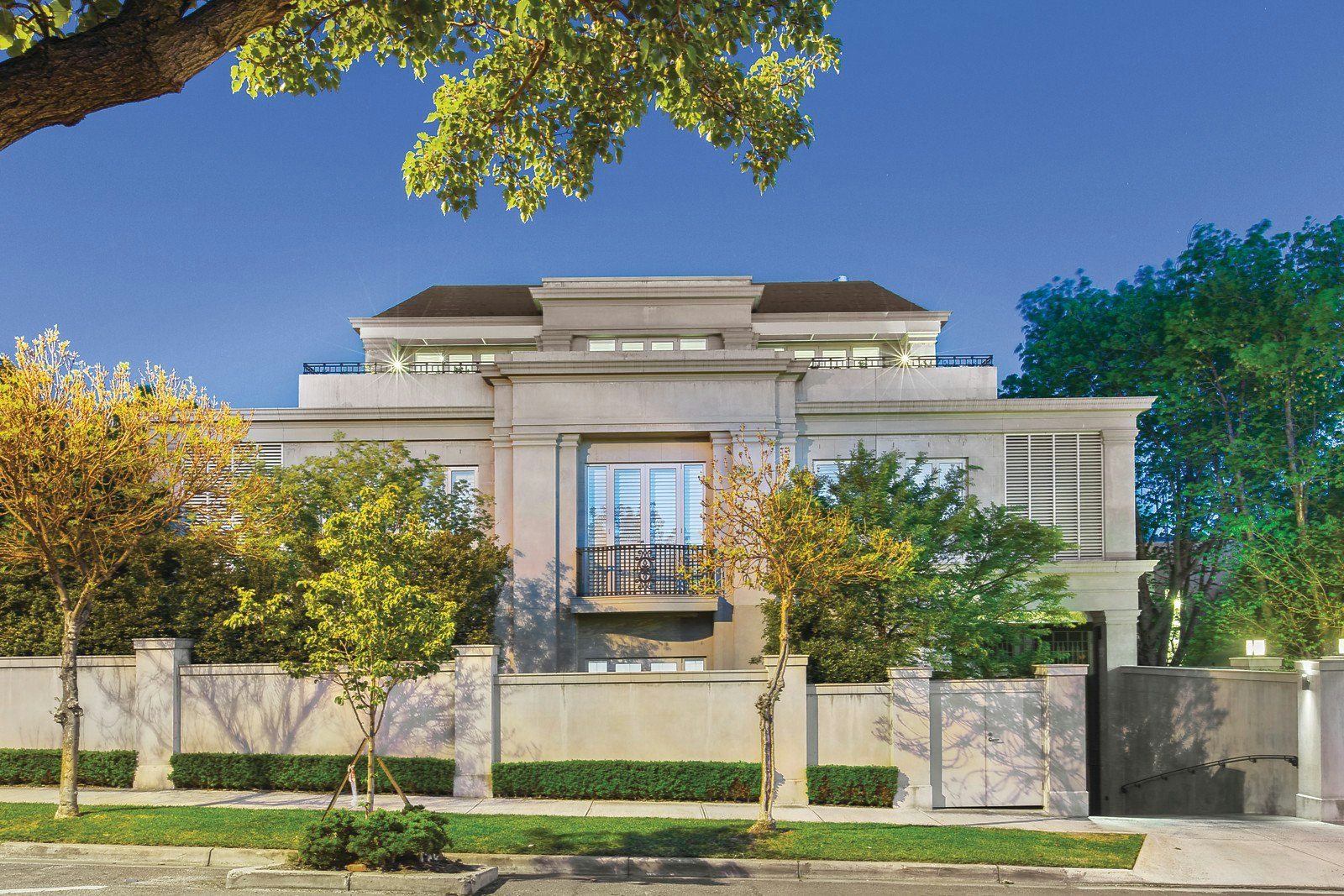 Penthouse, 82 Mathoura Road, Toorak, VIC