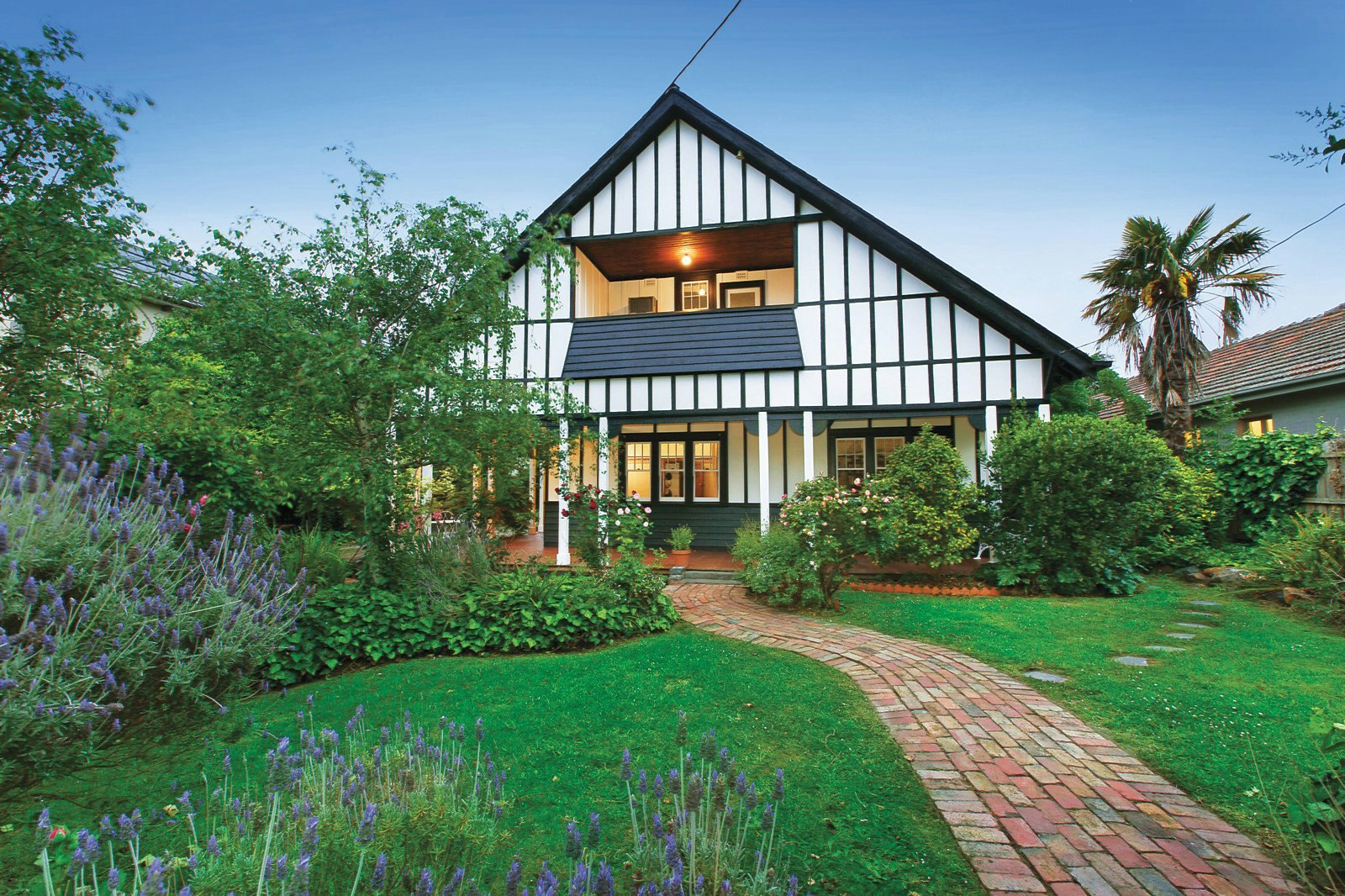 12 St Johns Avenue, Mont Albert, VIC