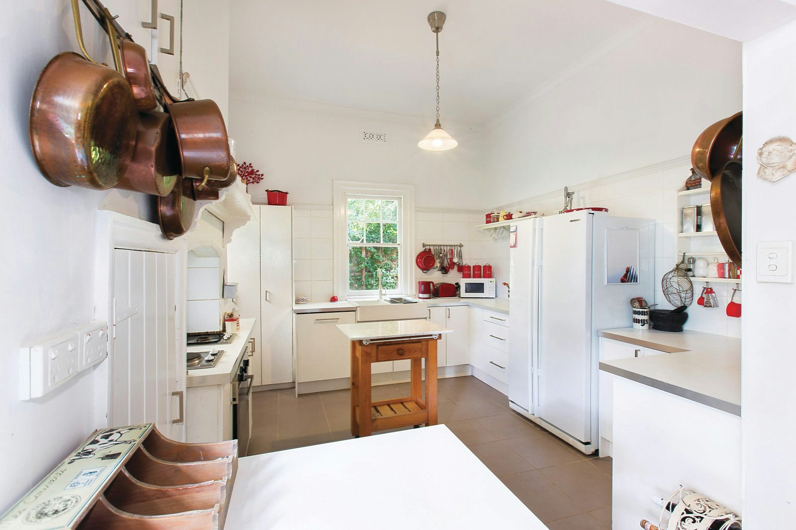 12 St Johns Avenue, Mont Albert, VIC