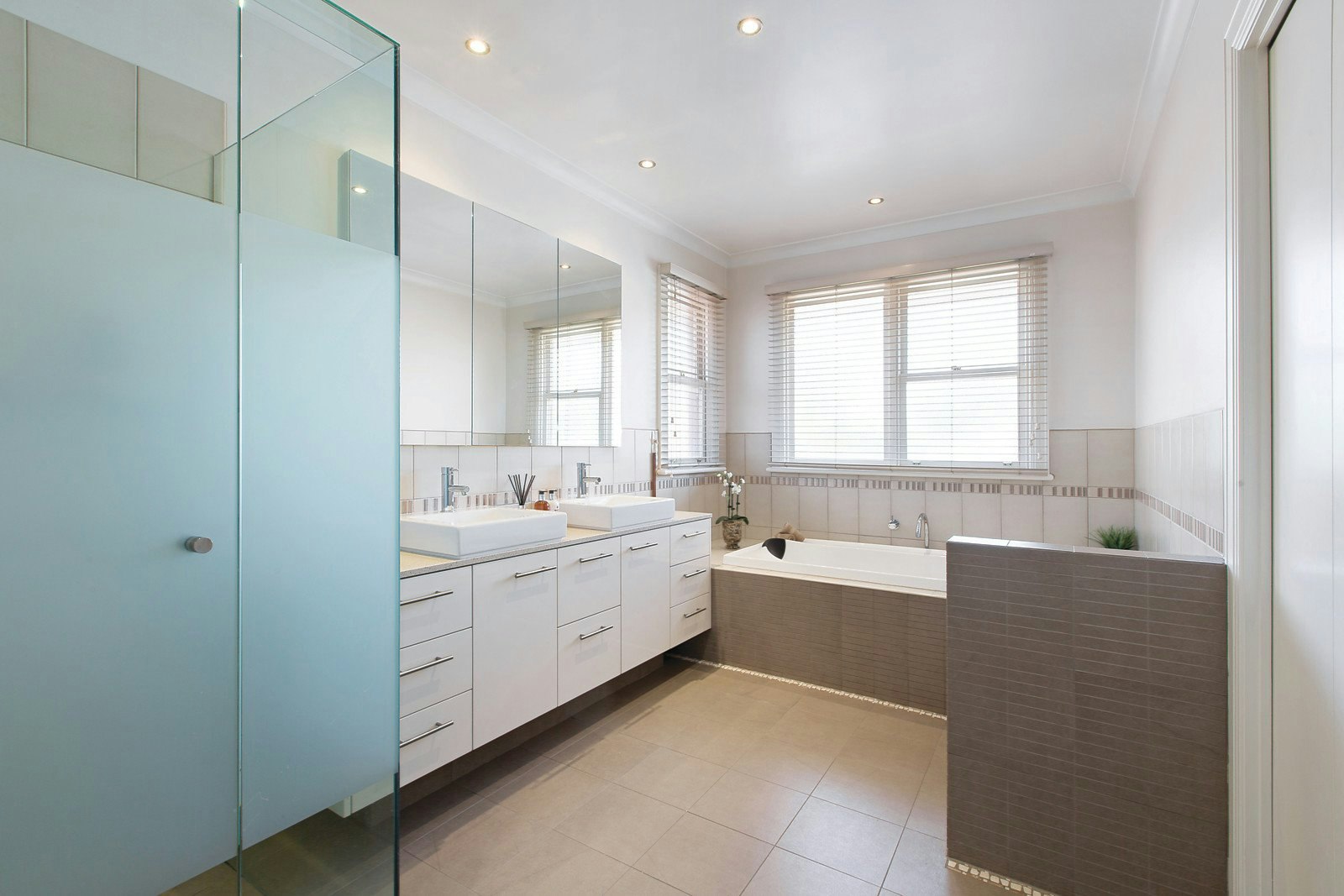 15 Clynden Avenue, Malvern East, VIC