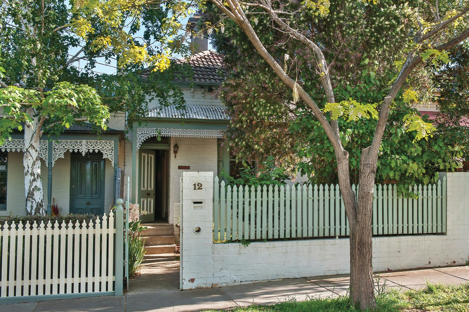 12 Bent Street, Malvern East, VIC