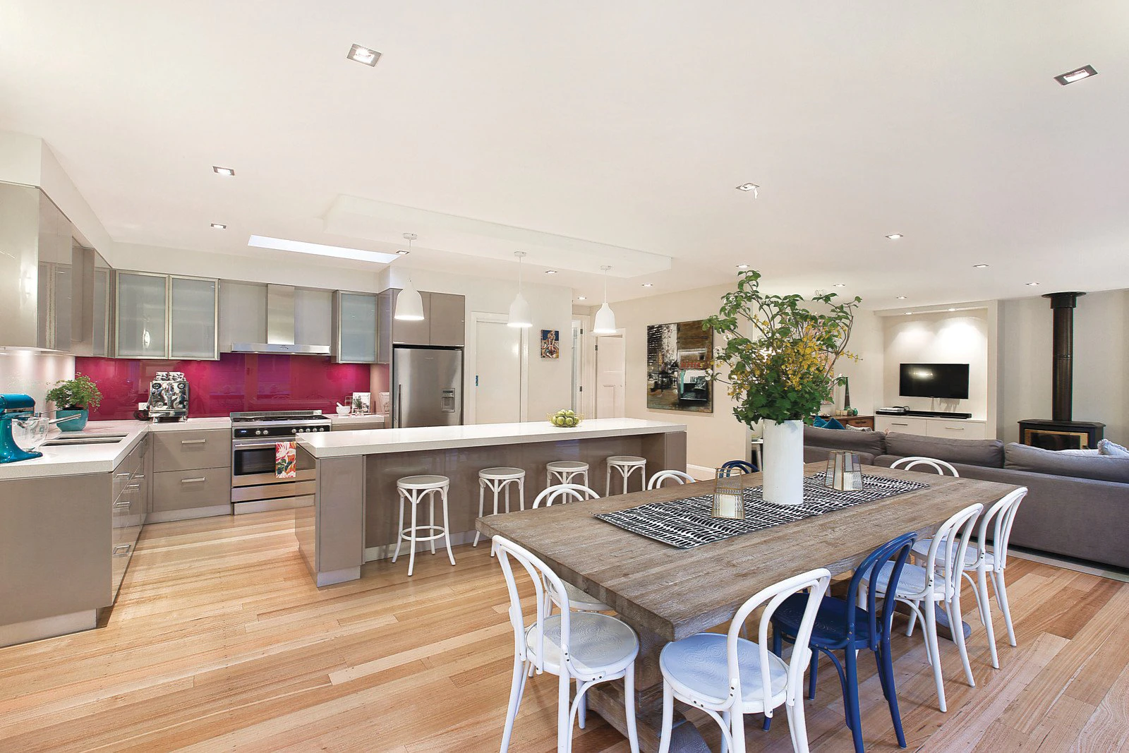 10 Empress Road, Surrey Hills, VIC