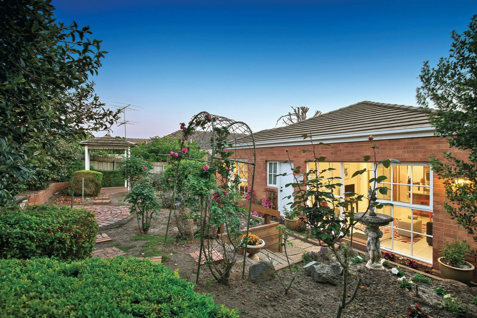 2/37 Clifton Road, Hawthorn East, VIC