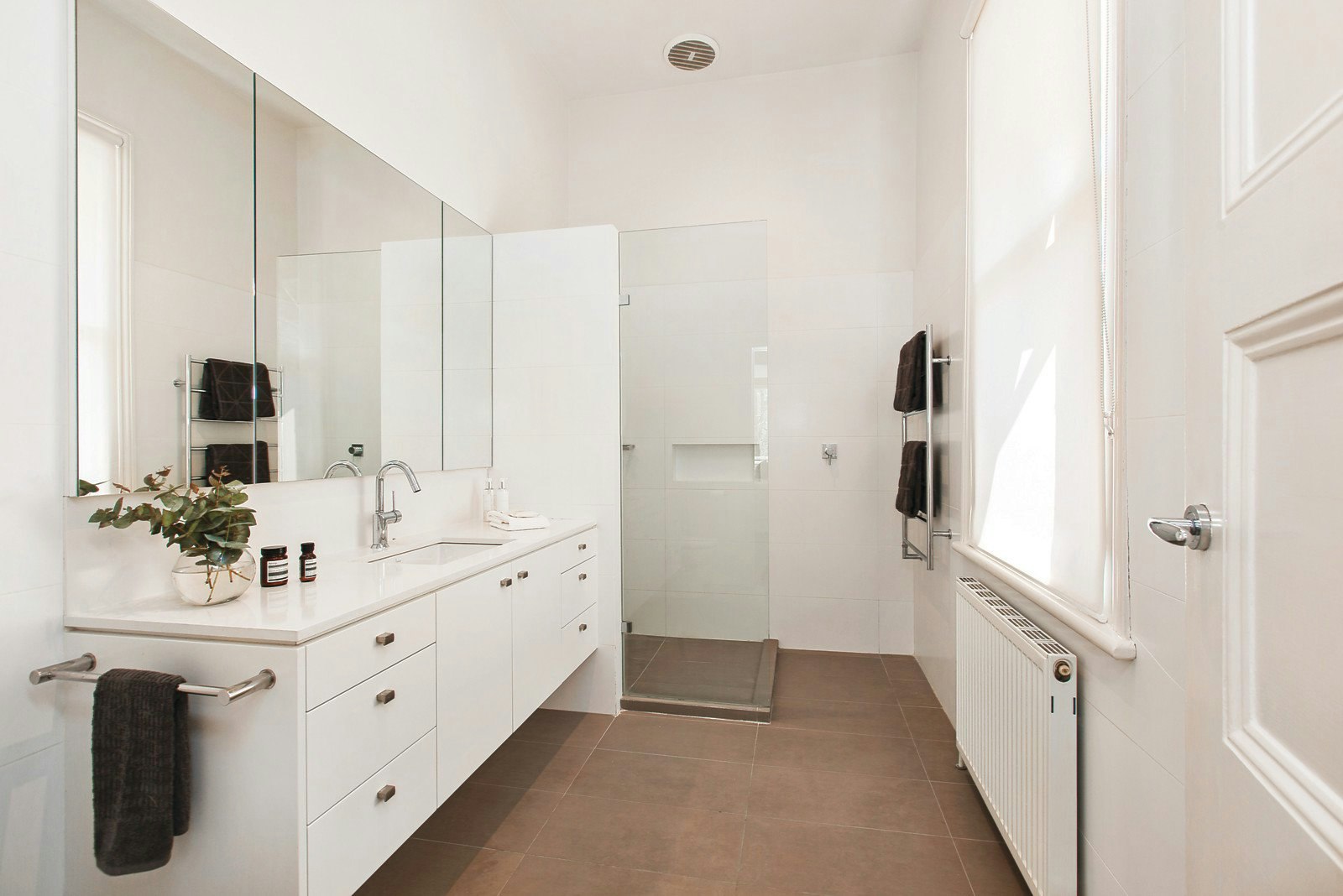 24 Netherlee Street, Glen Iris, VIC