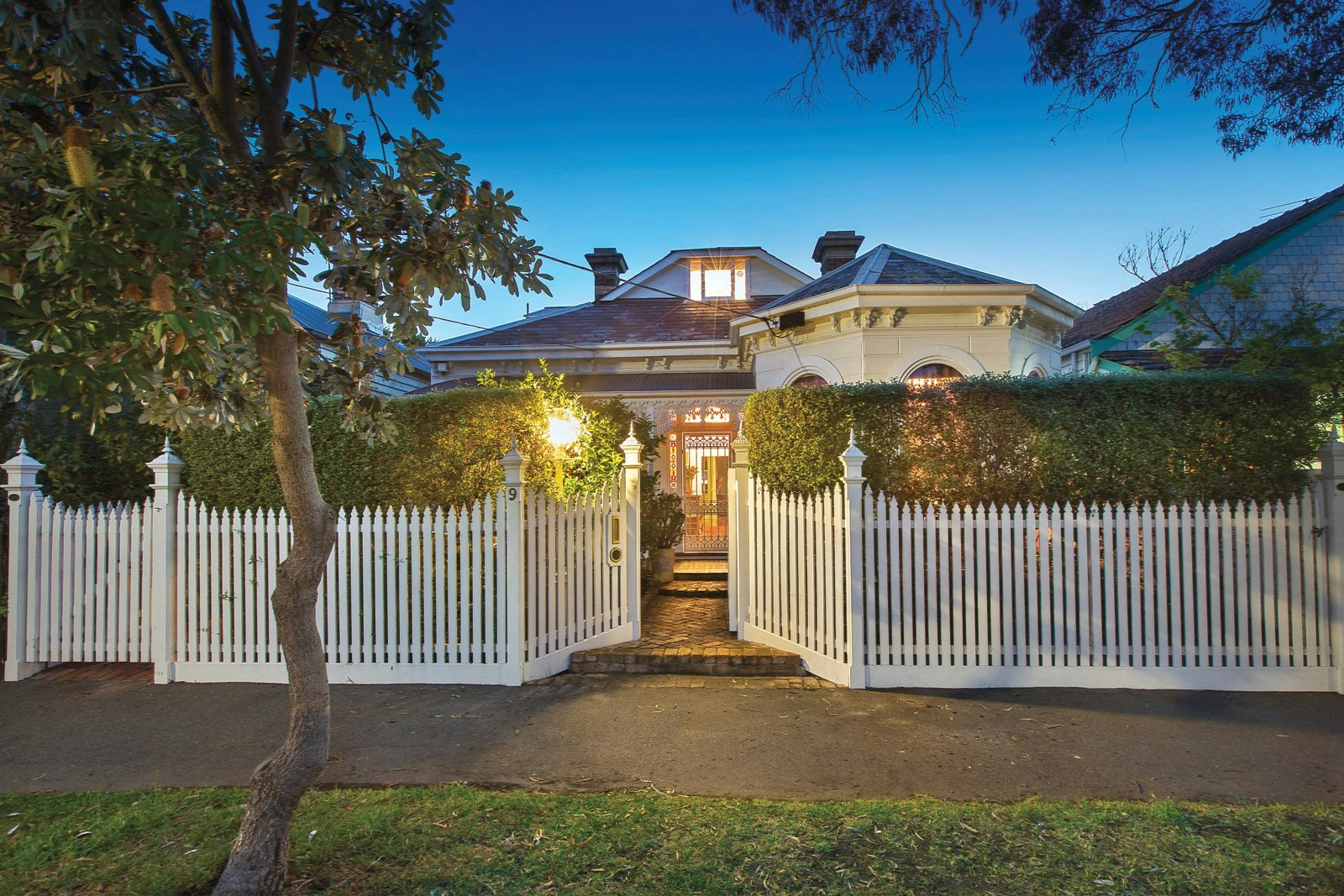 9 Longmore Street, St Kilda West, VIC