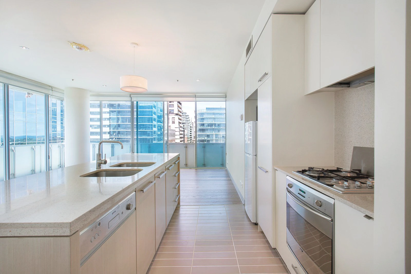 906/1 Roy Street, Melbourne, VIC