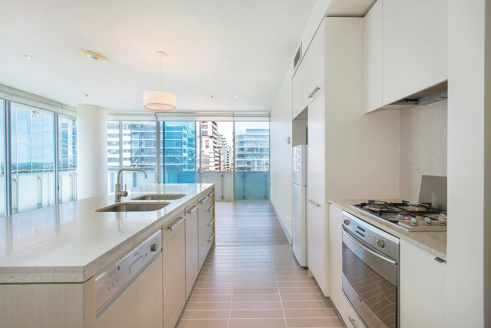 906/1 Roy Street, Melbourne, VIC