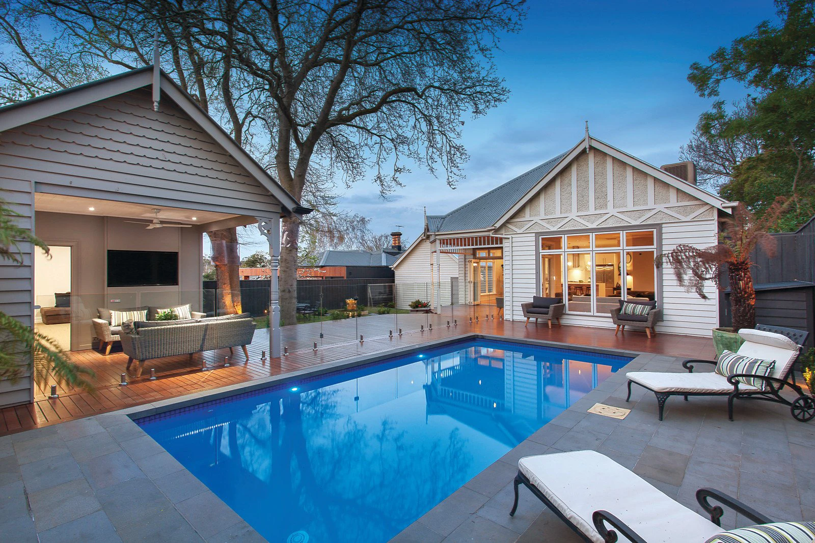 8 Middlesex Road, Surrey Hills, VIC