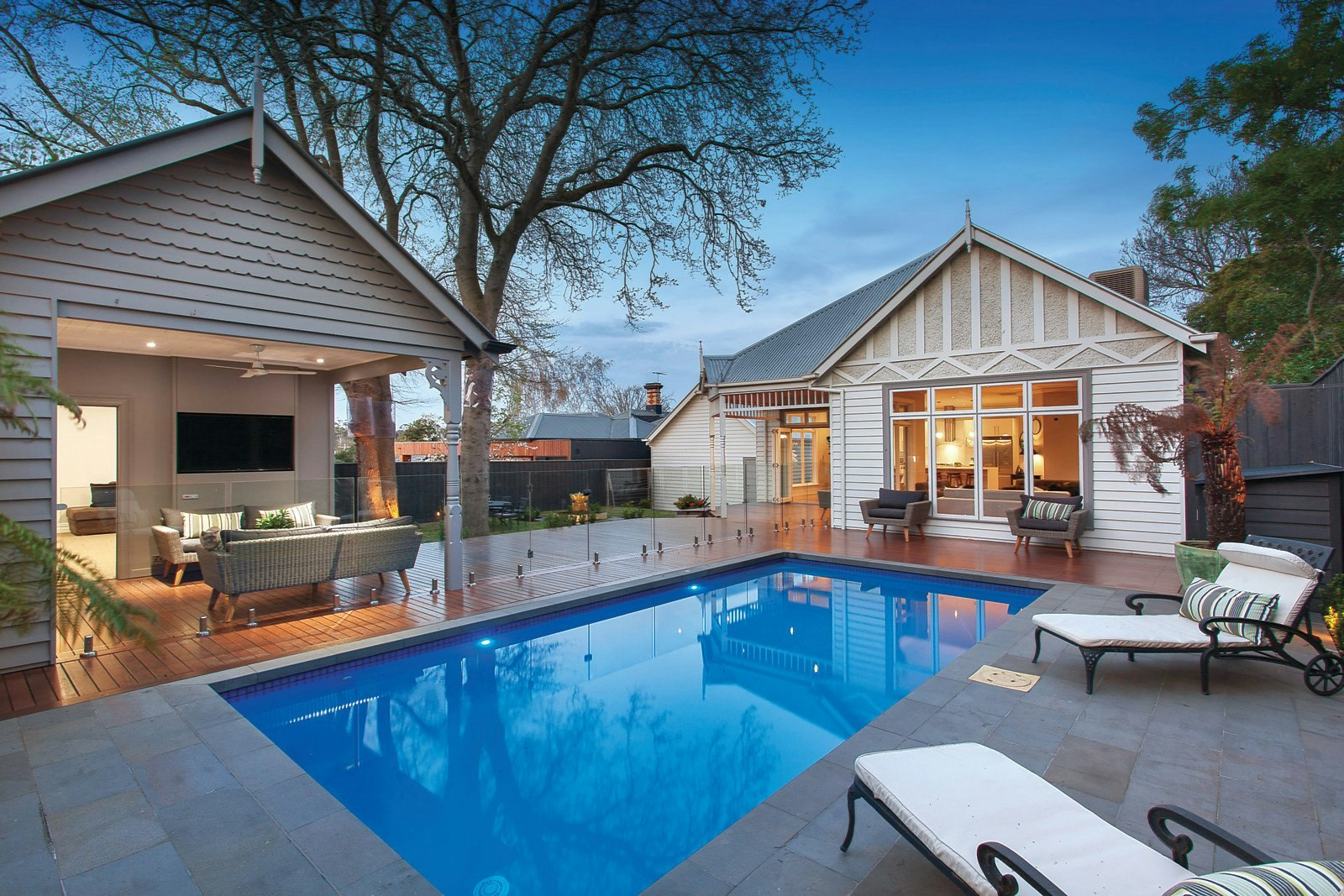 8 Middlesex Road, Surrey Hills, VIC