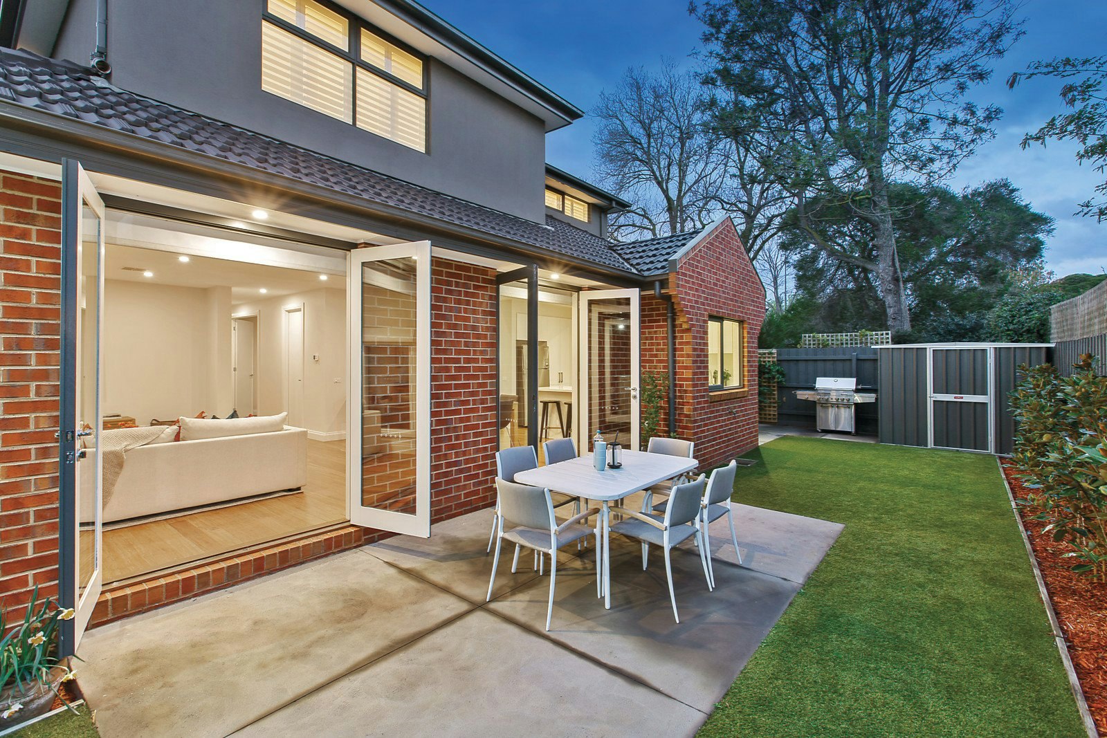 2/30 Baird Street, Ashburton, VIC