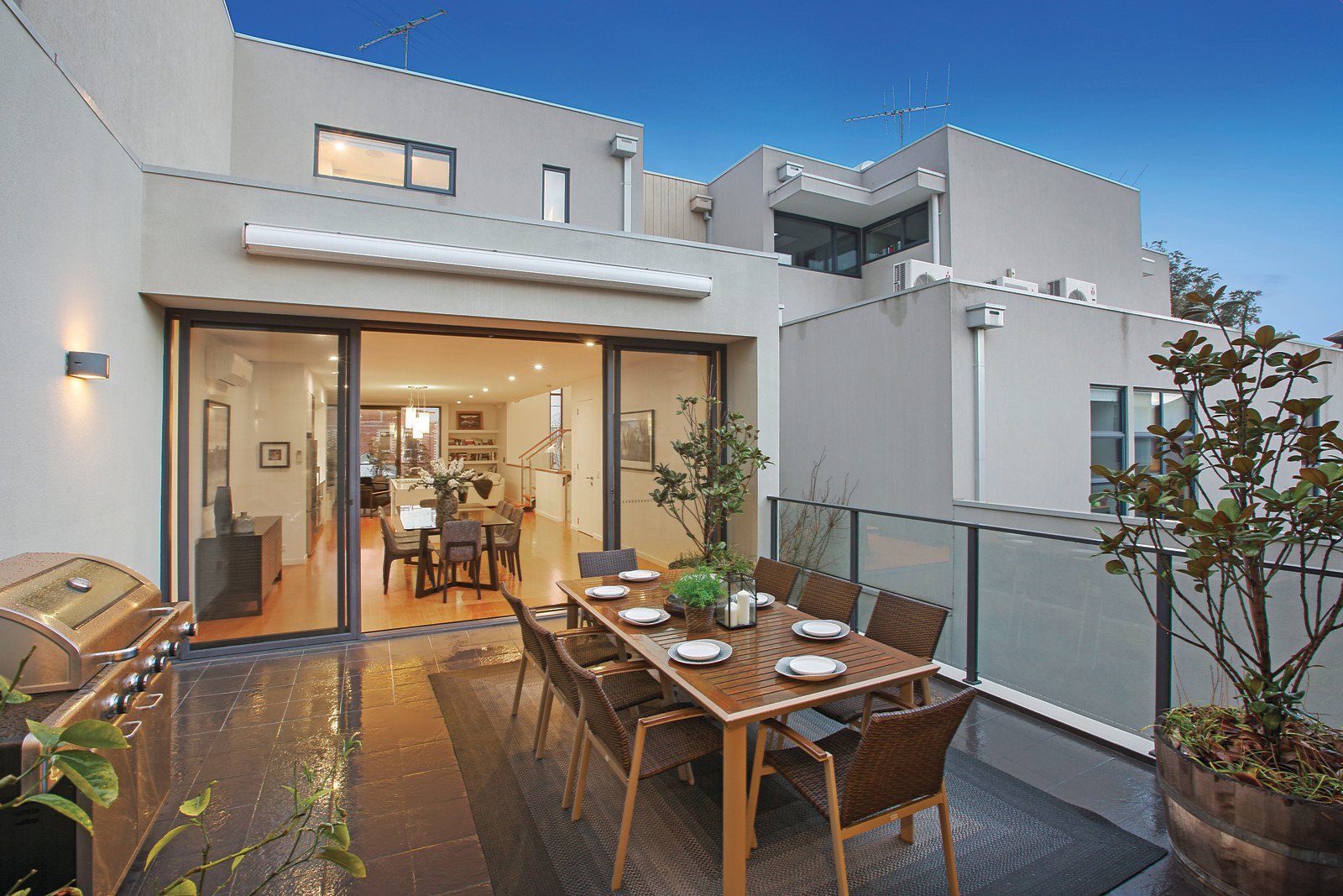 101 Stokes Street, Port Melbourne - Thumbnail 4